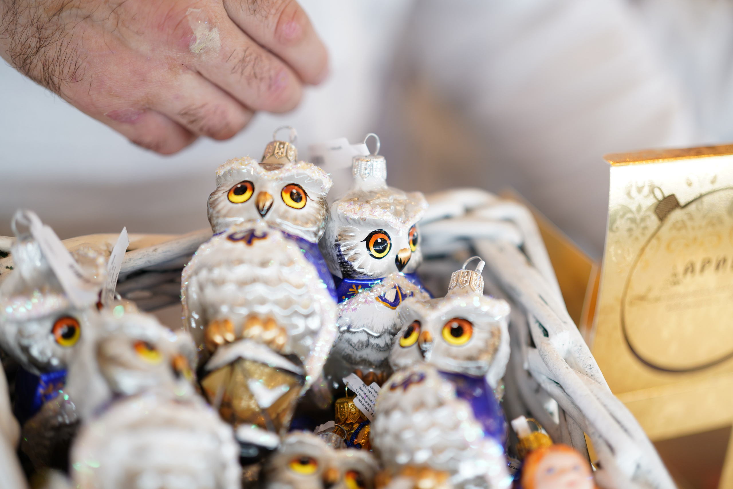 УЛИЦЫ. ПОБУДЬ ЗДЕСЬ И ЦЕЛЕЕ БУДЕТ ЭТОТ МИР