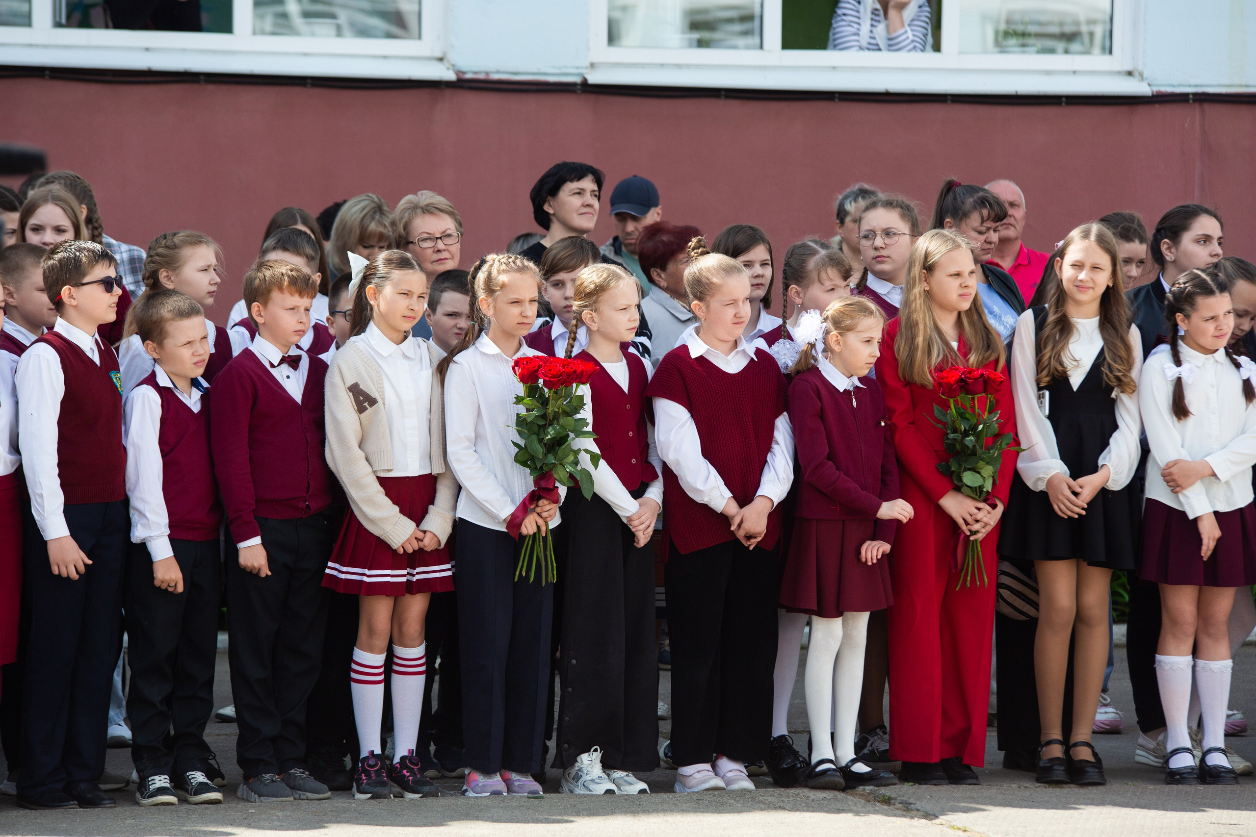 ПОСЛЕДНИЙ ЗВОНОК 2025 9 ШКОЛА. ТВОЙ АЛЬБОМ / ТВОИ ПРАВИЛА