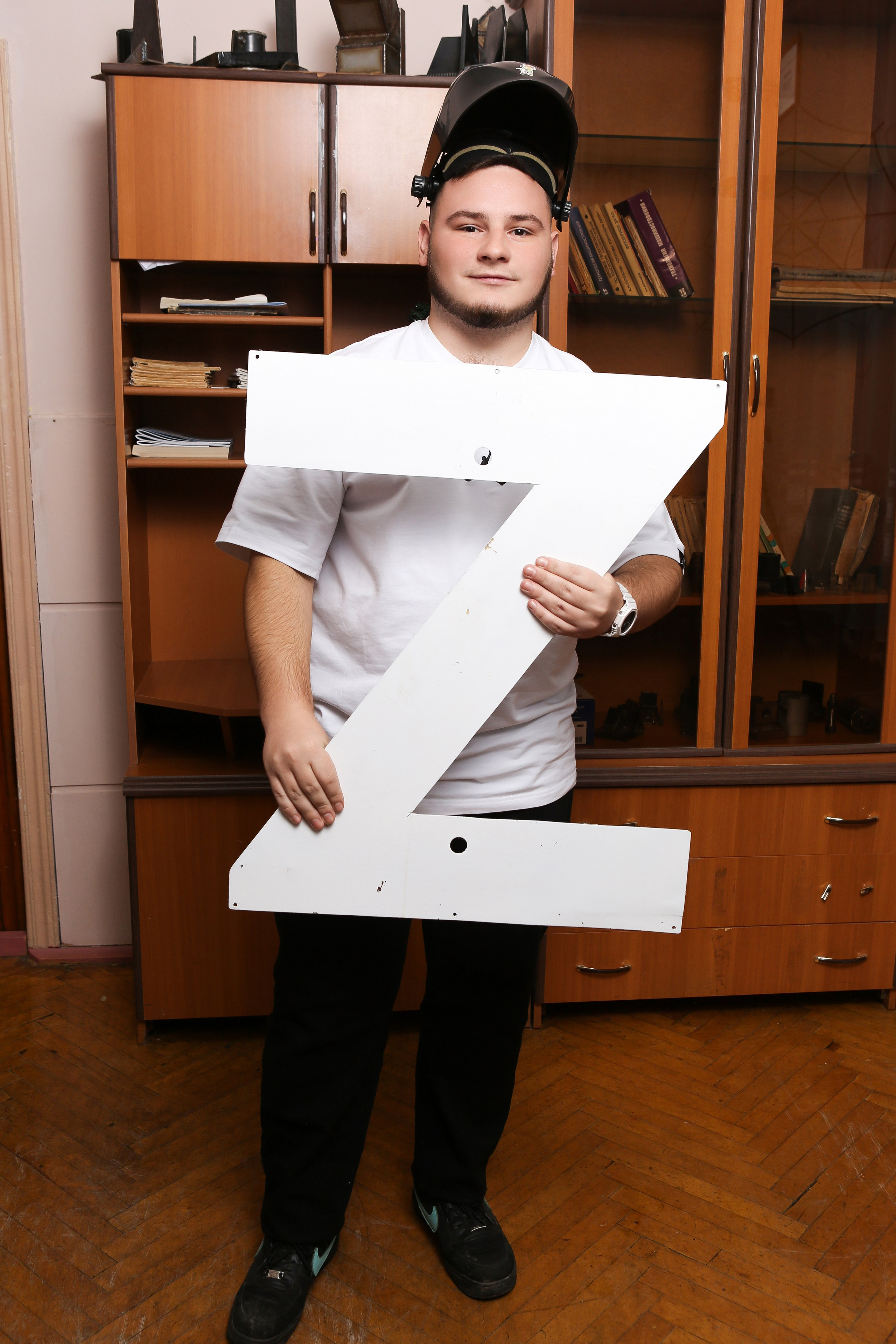 ПОРТРЕТНАЯ ФОТОСЕССИЯ В КЛАССЕ ДЛЯ ВЫПУСКНИКОВ СВАРОЧНОГО ПРОИЗВОДСТВА. ТВОЙ АЛЬБОМ / ТВОИ ПРАВИЛА