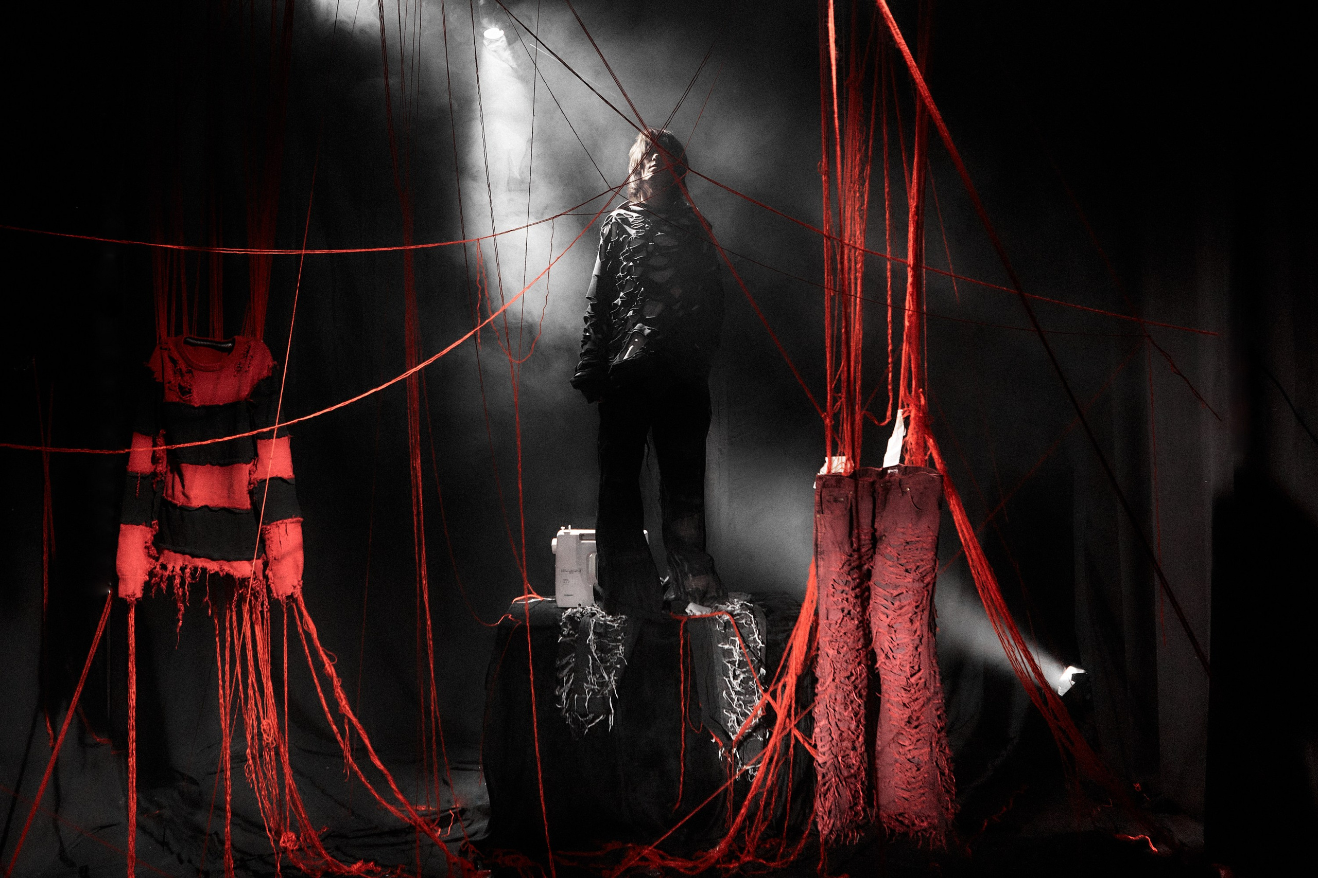 STUDIO. Фотограф для брендов в Москве Никита Чикунов