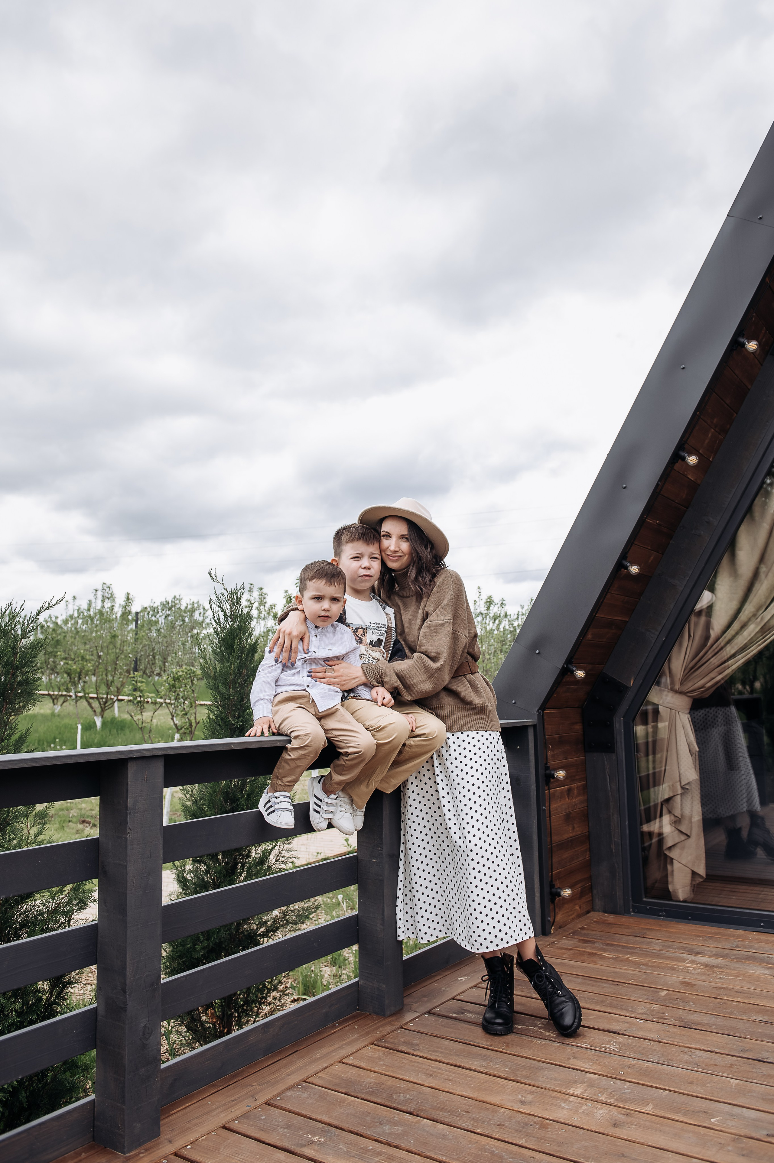 Семейная фотосессия за городом. Екатерина Бакурова — контент фотограф, женский фотограф в Краснодаре