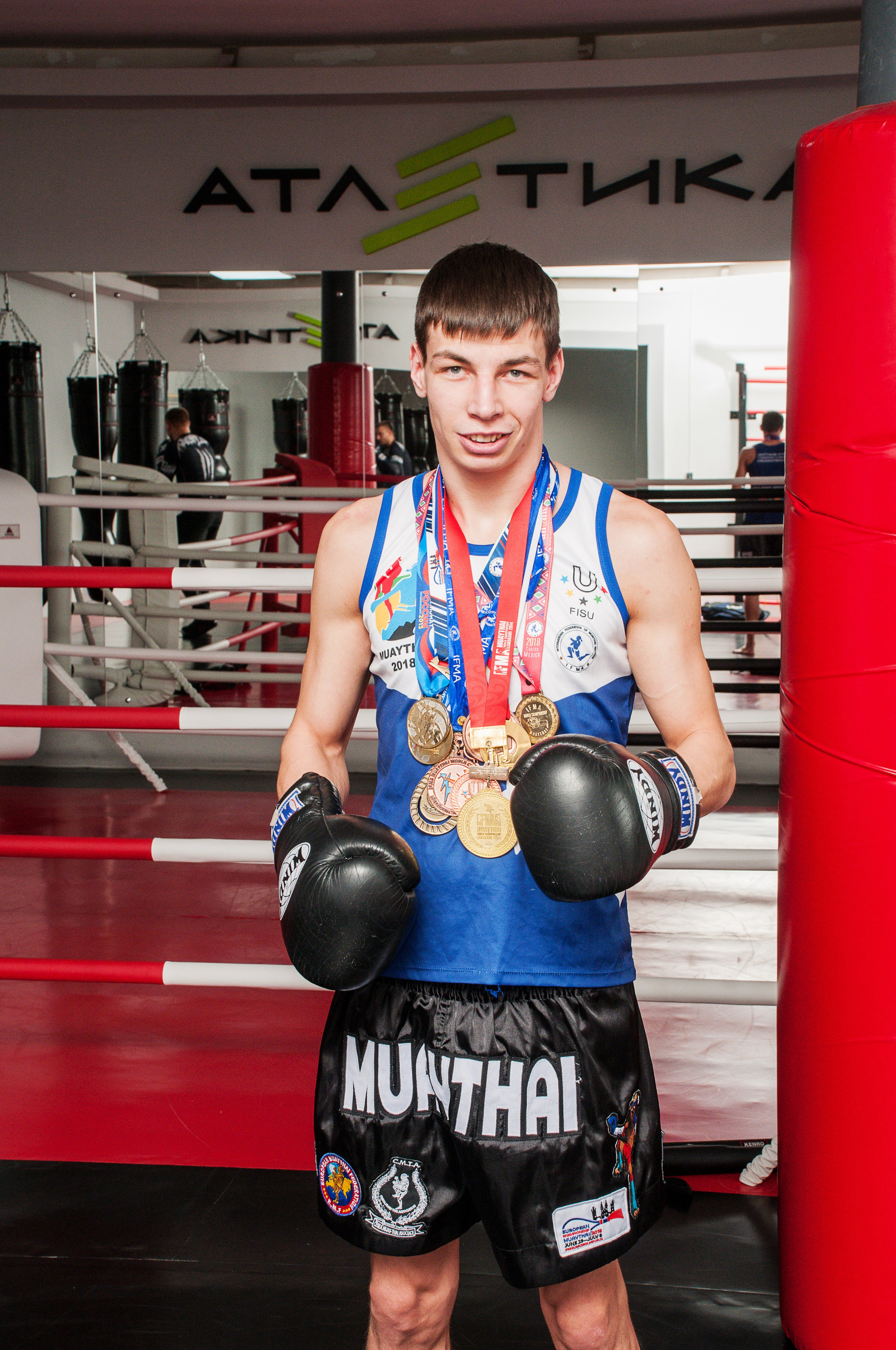 Портретная фотосъёмка для журнала. Профессиональная коммерческая, промышленная и репортажная фотосъёмка для бизнеса