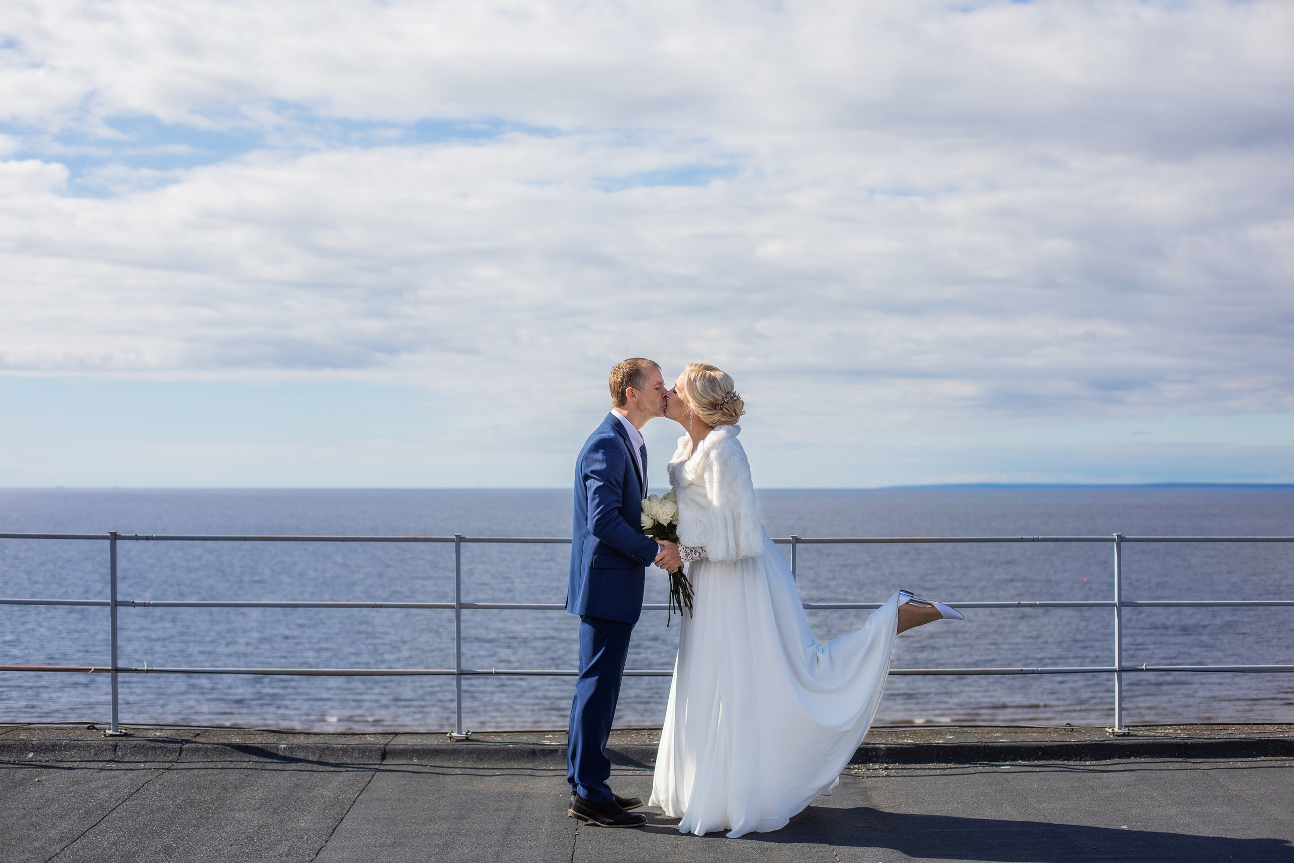 Елена и Сергей. Прогулка по Финскому заливу. Свадебный и семейный фотограф в Санкт-Петербурге и Сестрорецке