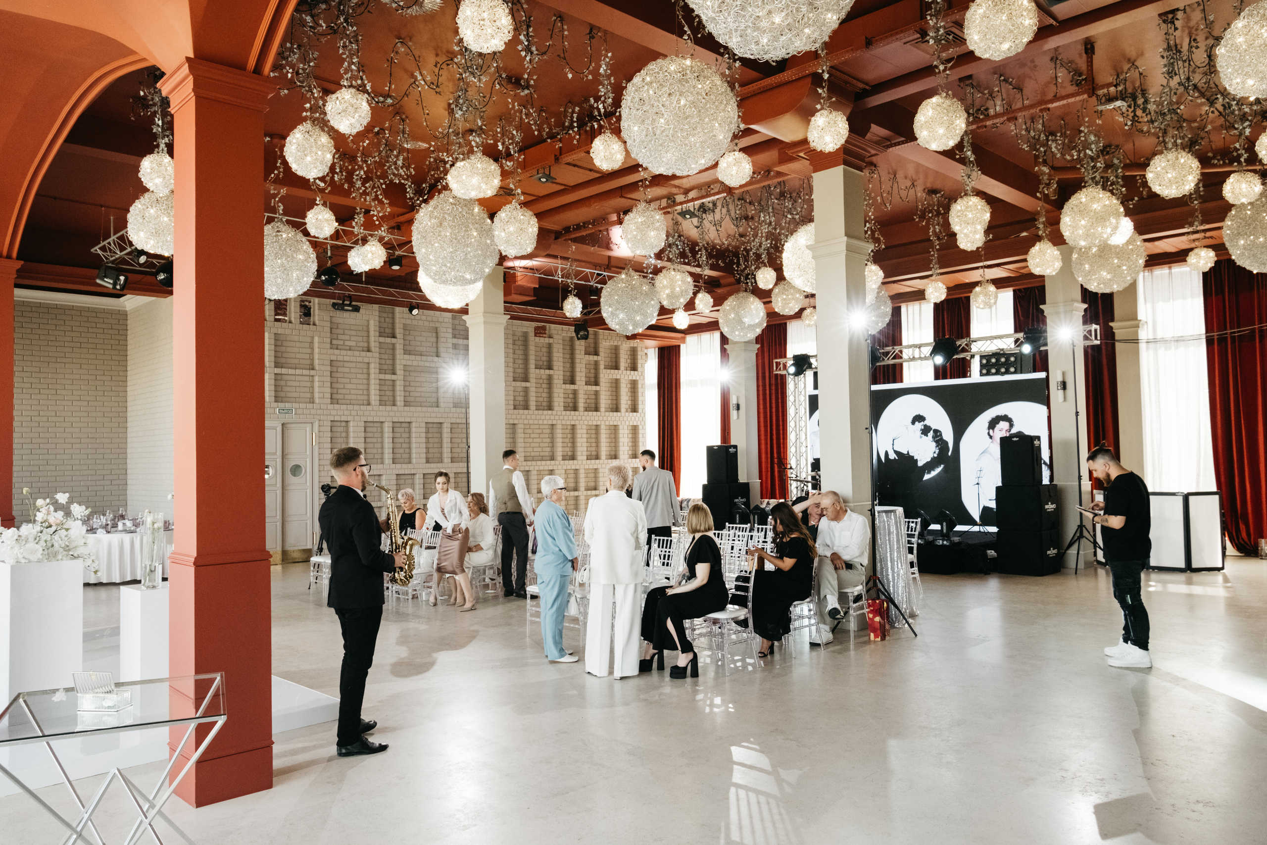 Полина и Влад. Репортажный и свадебный фотограф в Сургуте