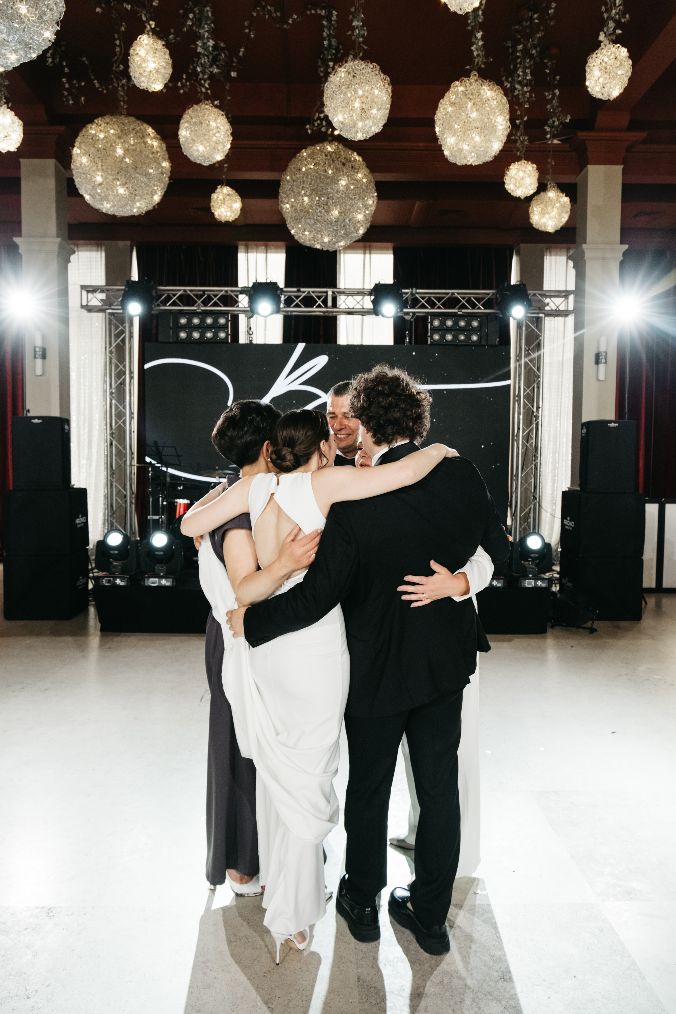 Полина и Влад. Репортажный и свадебный фотограф в Сургуте