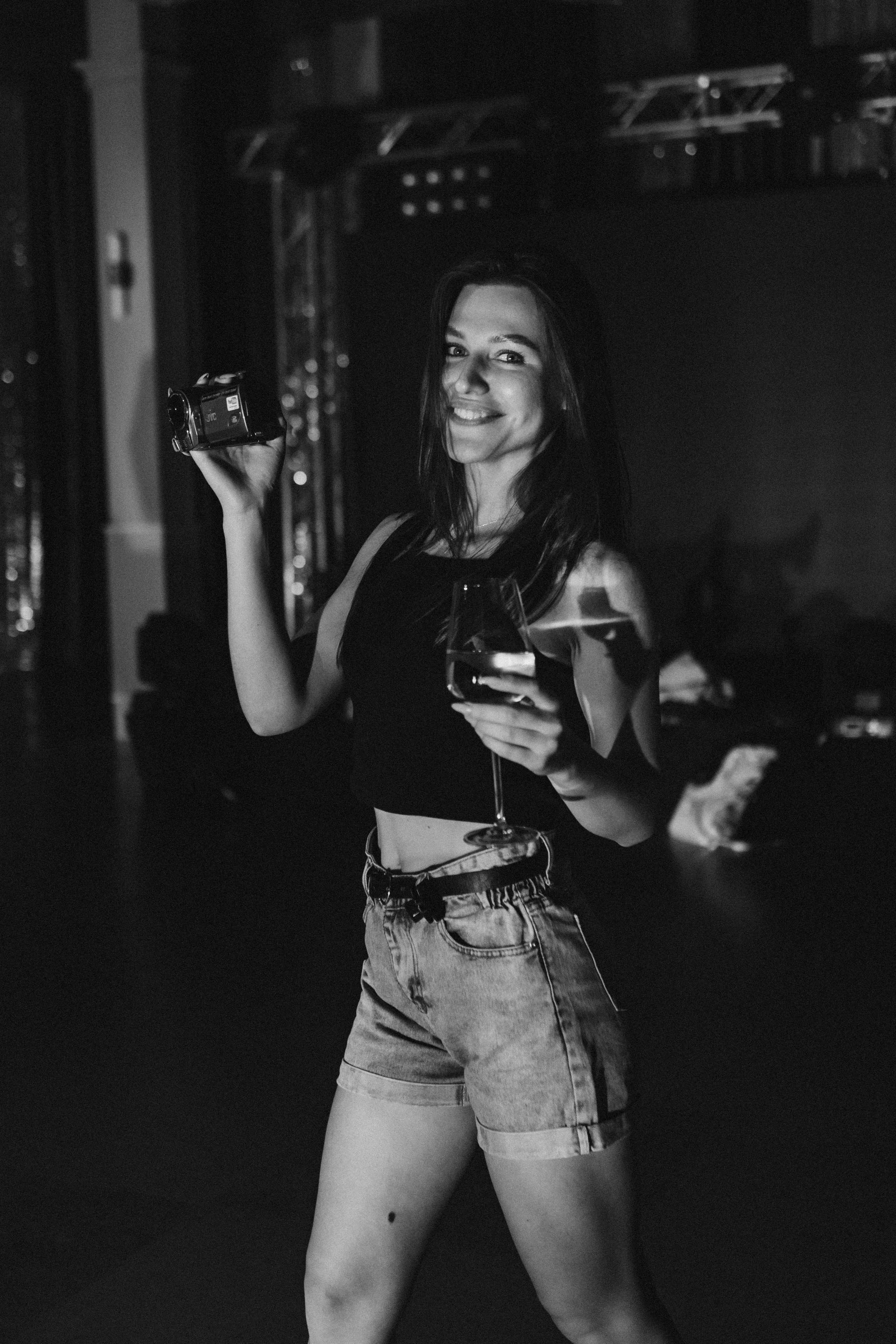 Dance clip, Vinoteca 2.07.23. Репортажный и свадебный фотограф в Сургуте