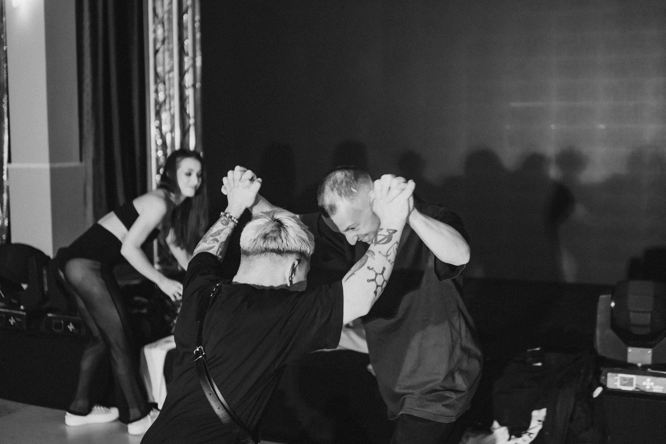 Dance clip, Vinoteca 2.07.23. Репортажный и свадебный фотограф в Сургуте