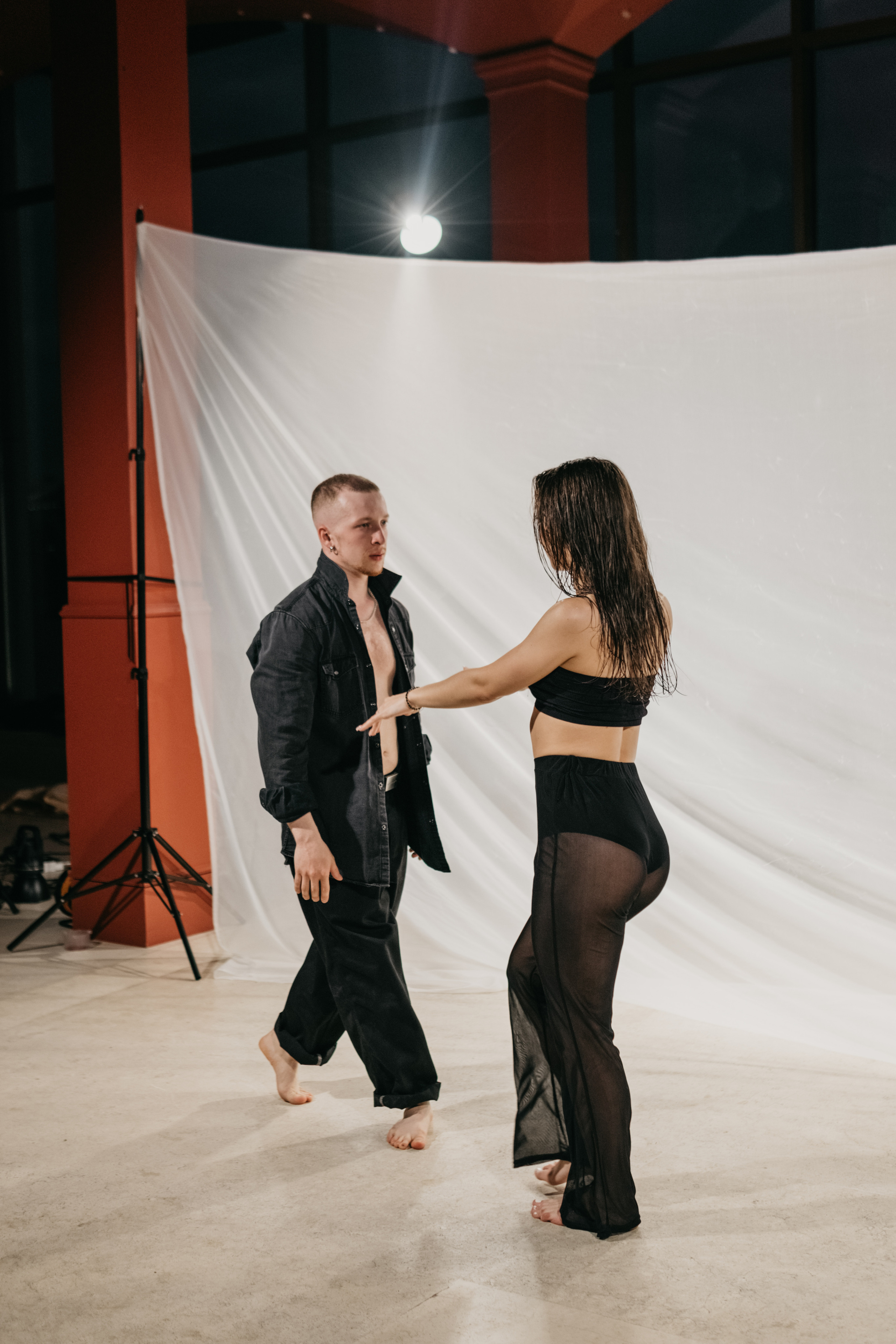 Dance clip, Vinoteca 2.07.23. Репортажный и свадебный фотограф в Сургуте