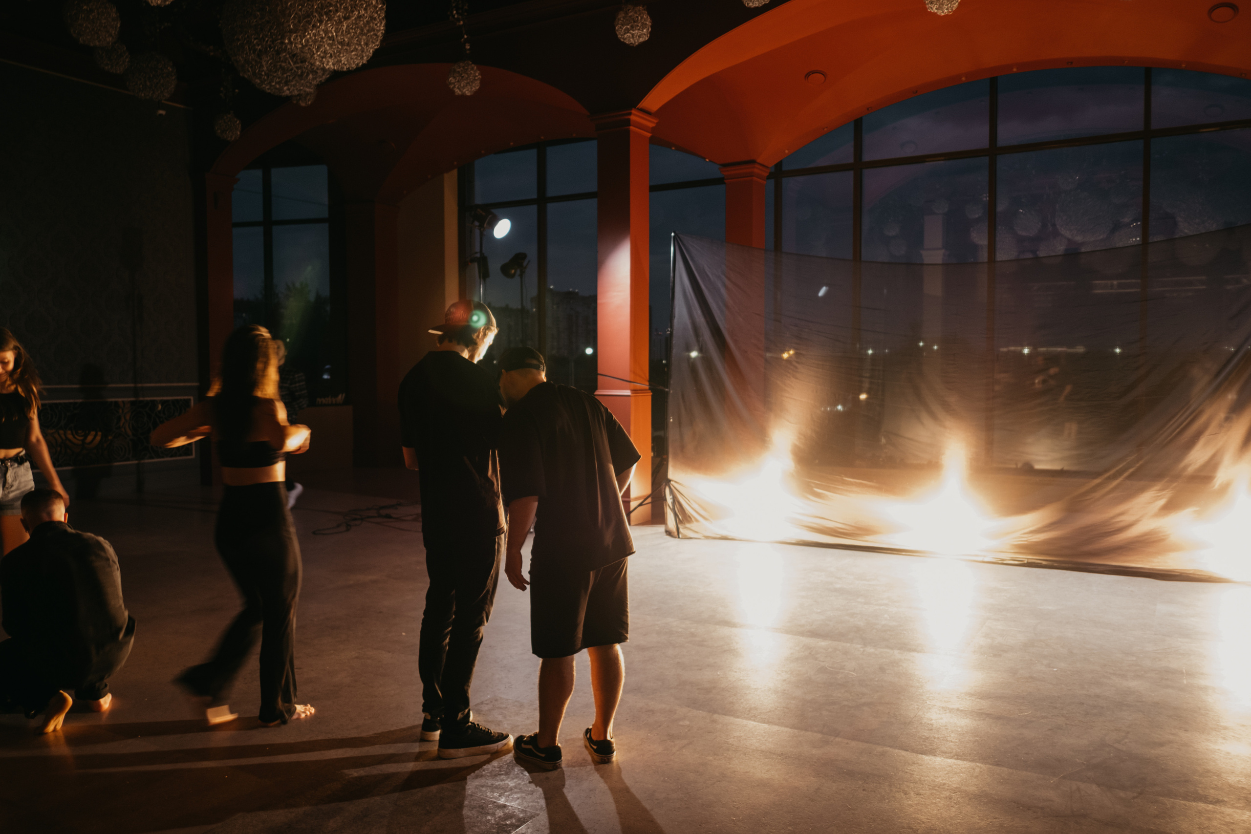 Dance clip, Vinoteca 2.07.23. Репортажный и свадебный фотограф в Сургуте