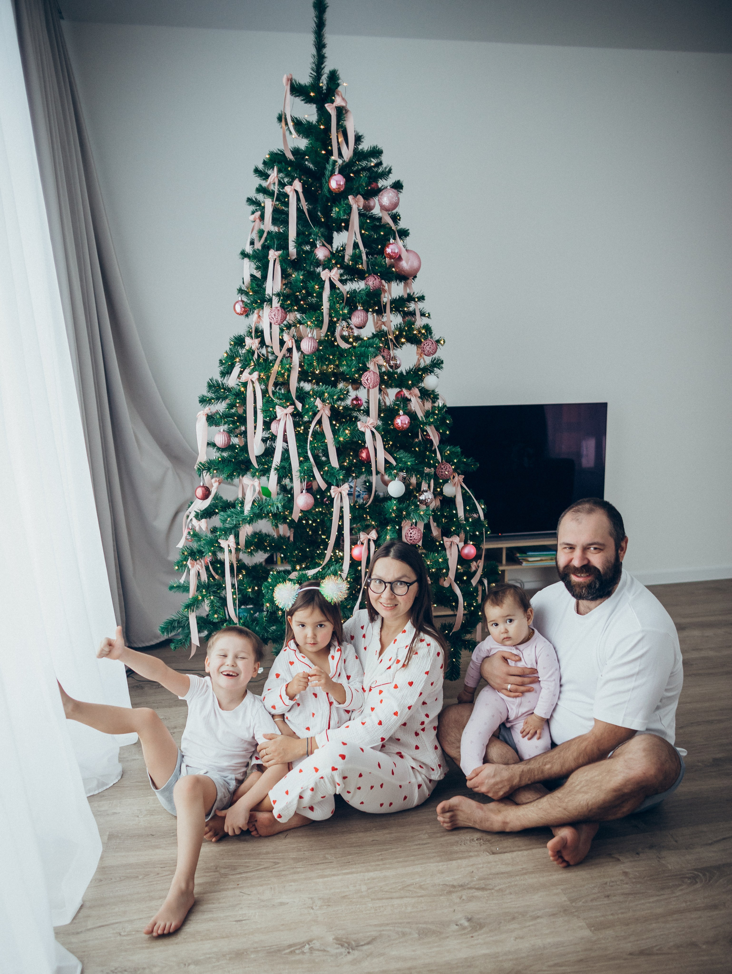 Искандер, Эльвира, Радмир, Камилла, Мия. Семейный фотограф новорожденных УФА Гульнара Зиновьева