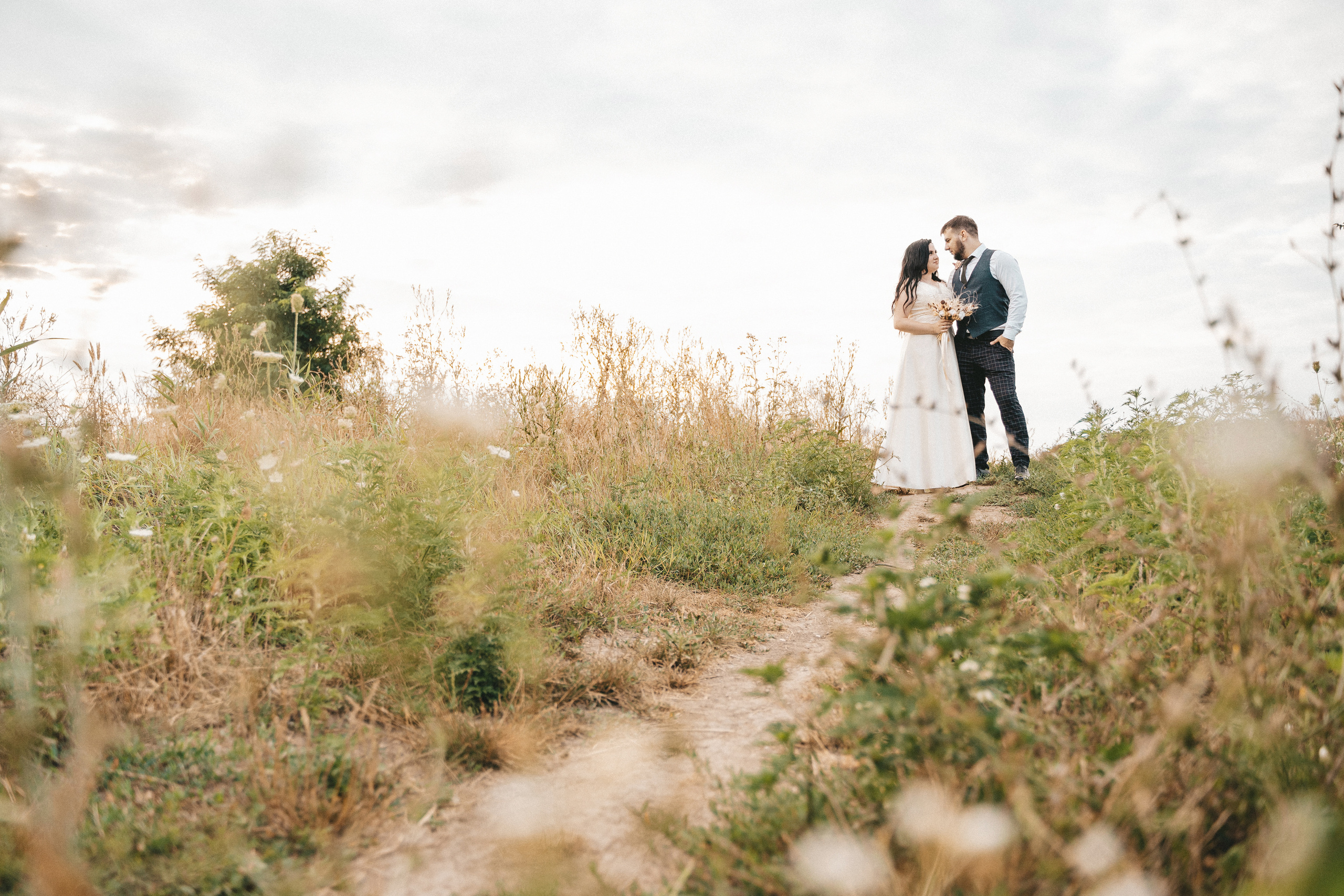 Берег реки. Свадебный и семейный фотограф в Краснодаре Миненко Кристина