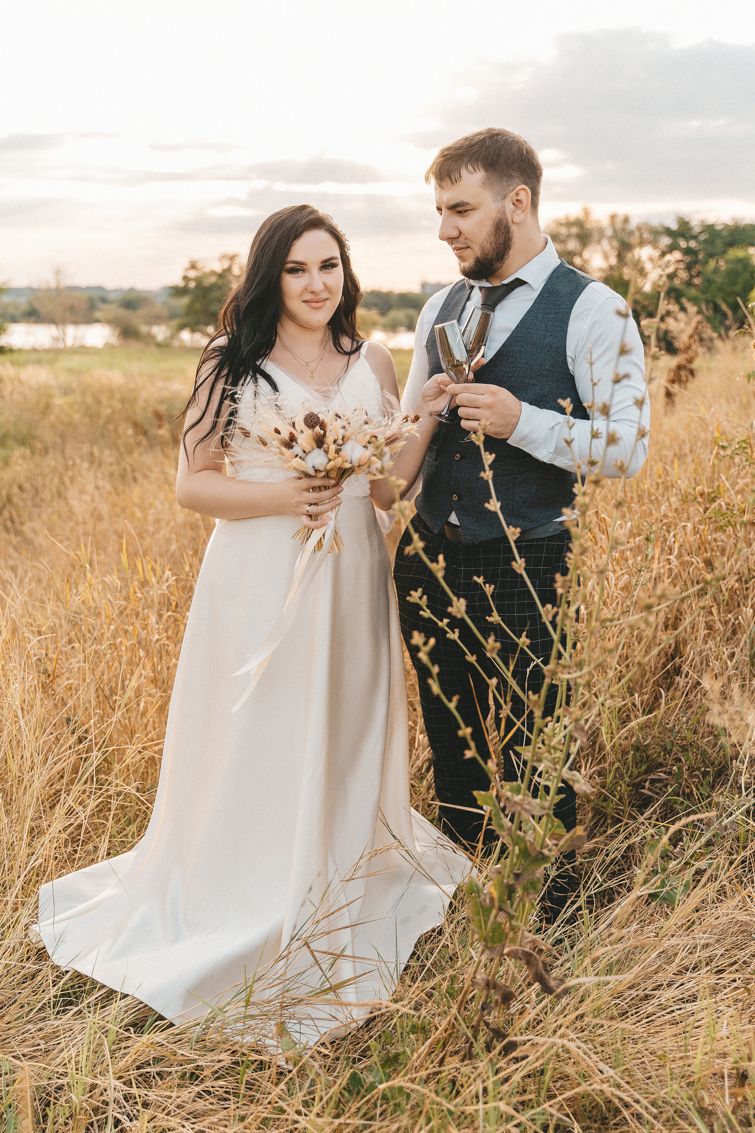 Берег реки. Свадебный и семейный фотограф в Краснодаре Миненко Кристина