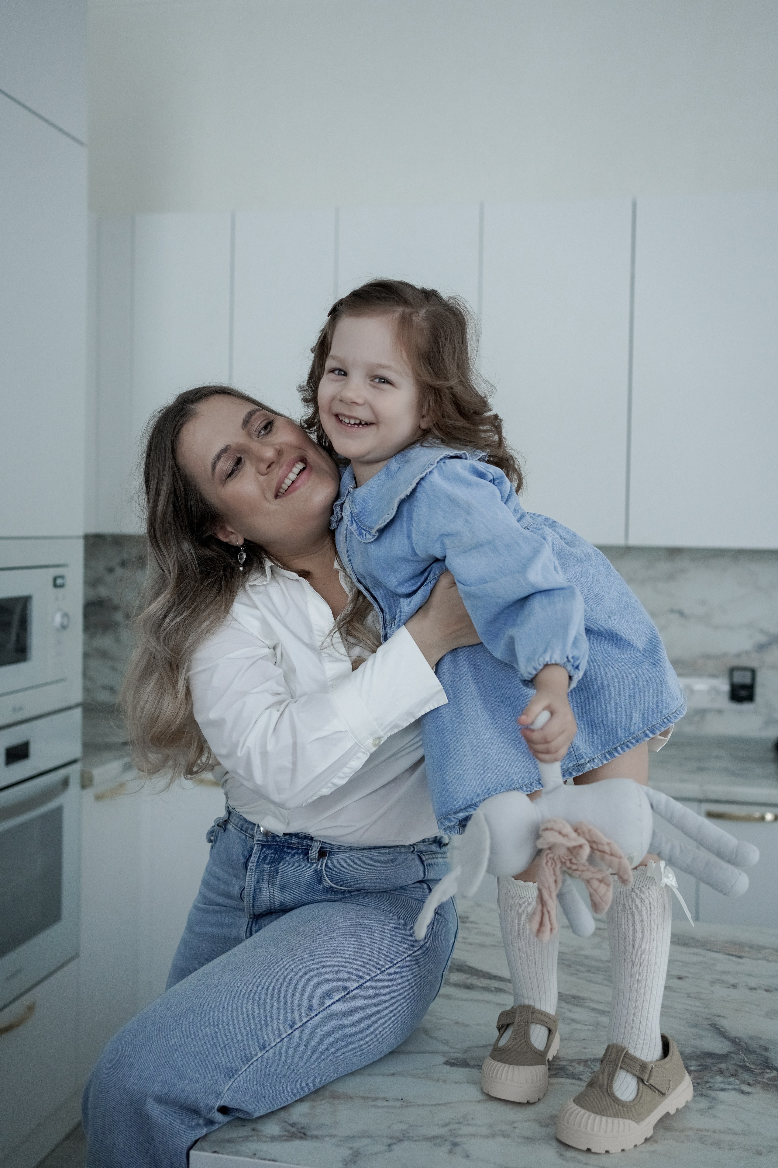 Дома с дочкой. Свадебный и семейный фотограф Афанасьева Анна в Кисловодске