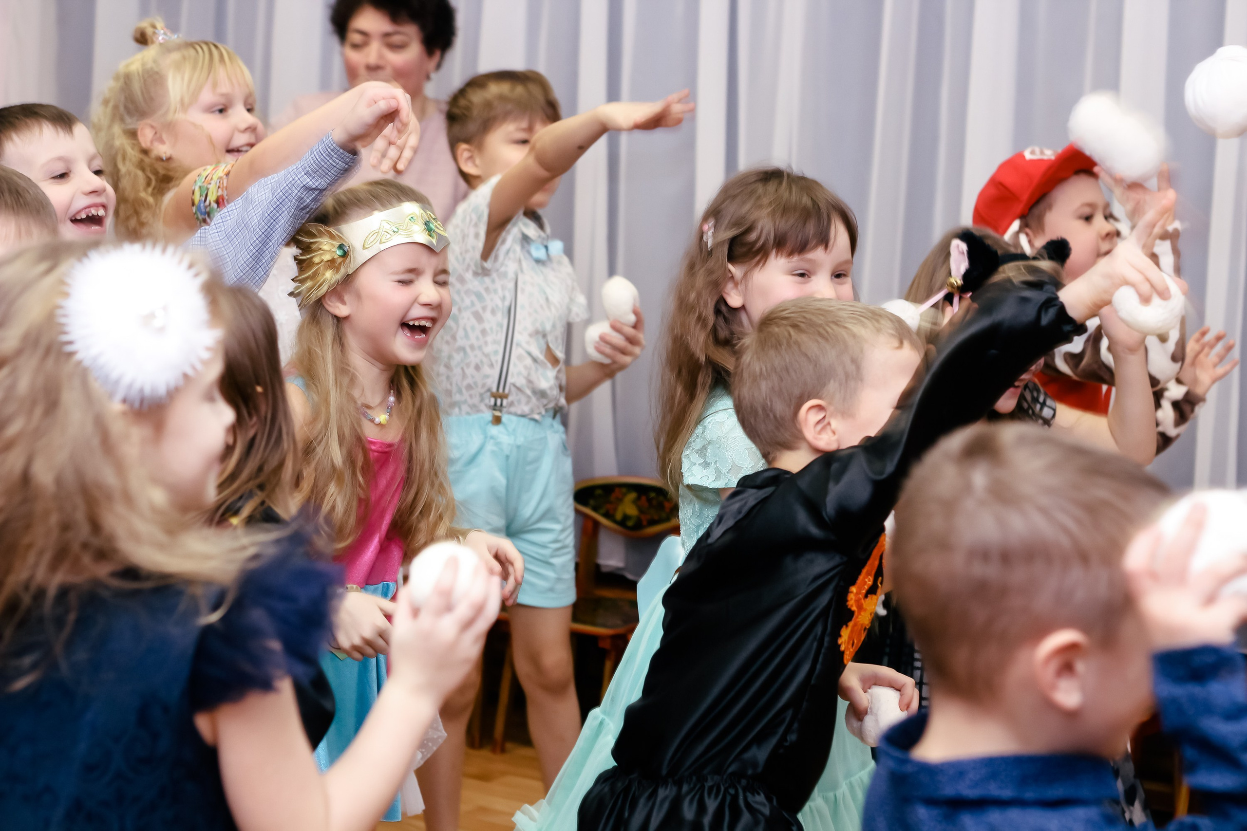 Новогодний утренник. Фотограф Великий Новгород Татьяна Чиглинцева