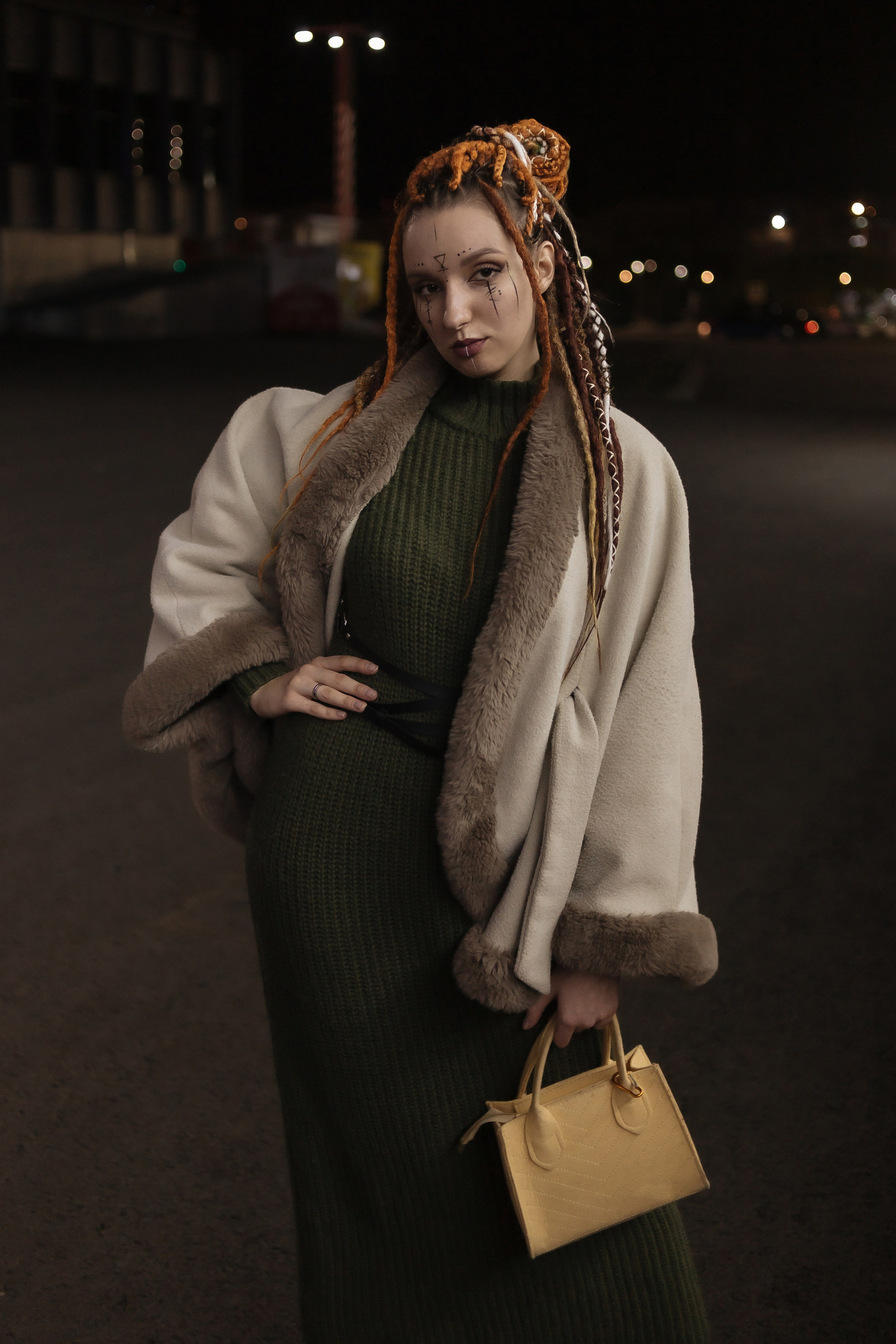 Марина. Фотосессия с фаерами. Фотограф Регина Крикунова г. Красноярск