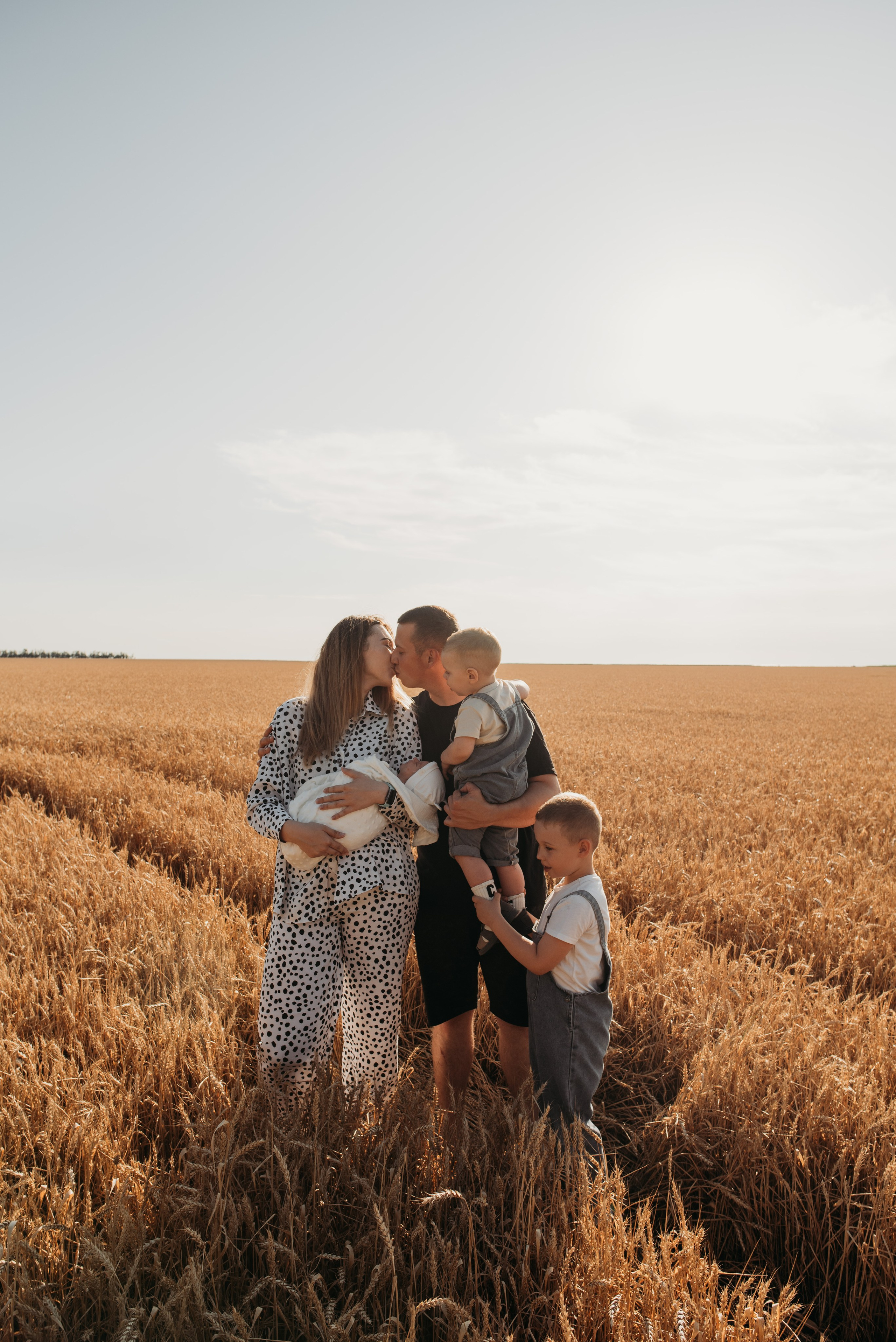 Анна с семьей. Детский и семейный фотограф выпускной альбом Приморско-Ахтарск
