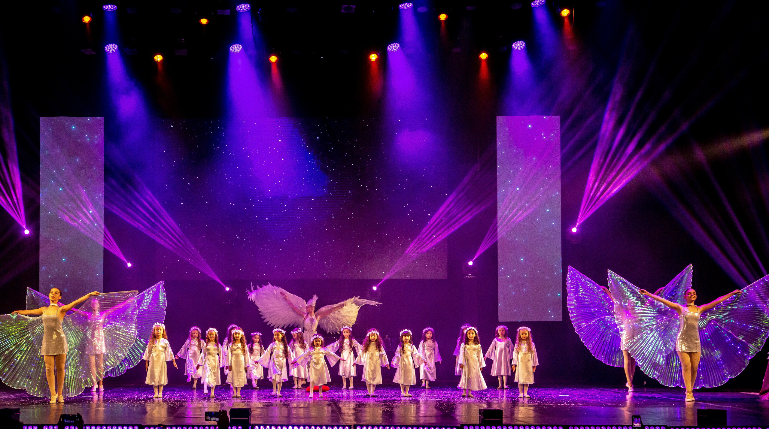 Закрытие года семьи в Сочи Зимний театр. Фотограф в Сочи Юрий Шептаев