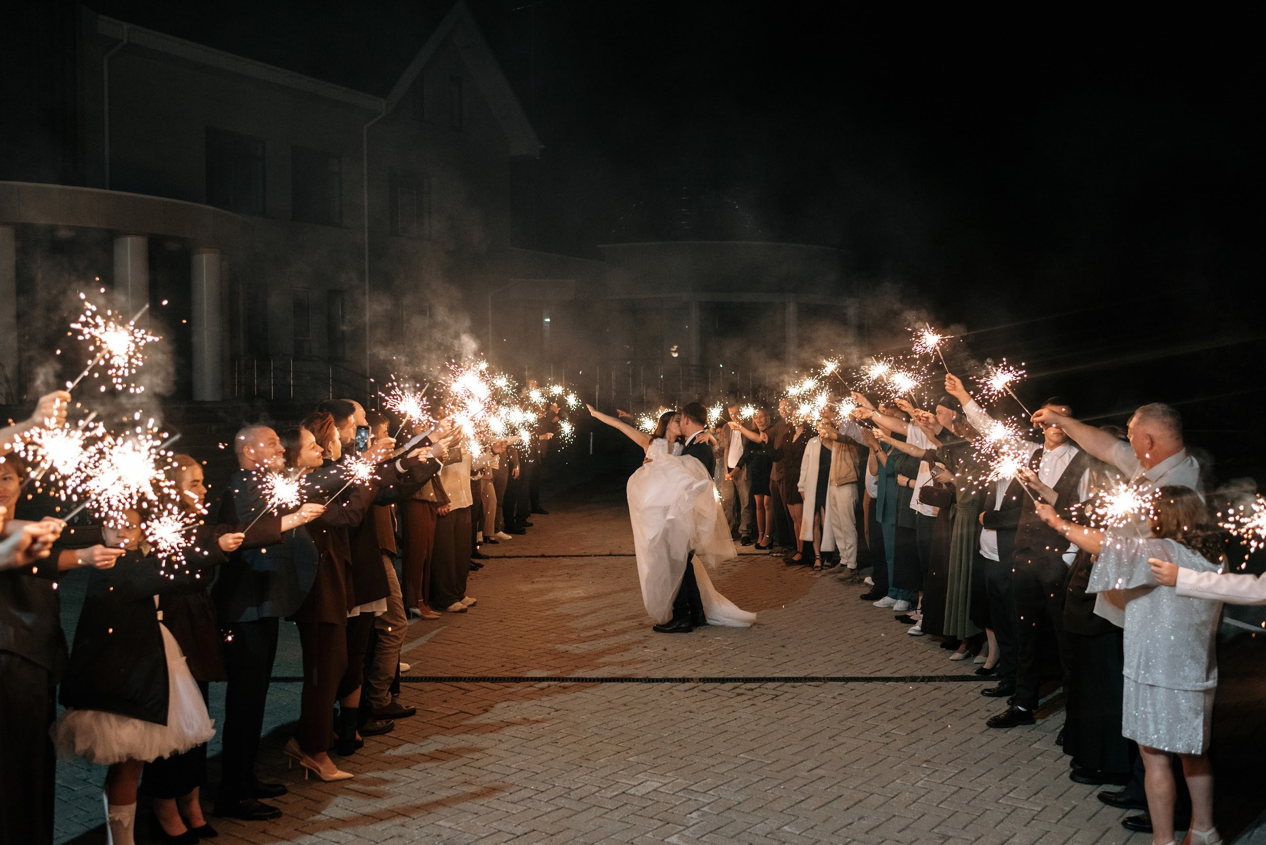 Ты — не просто друг: романтическая история нашей дружбы. Организация свадеб тюмень