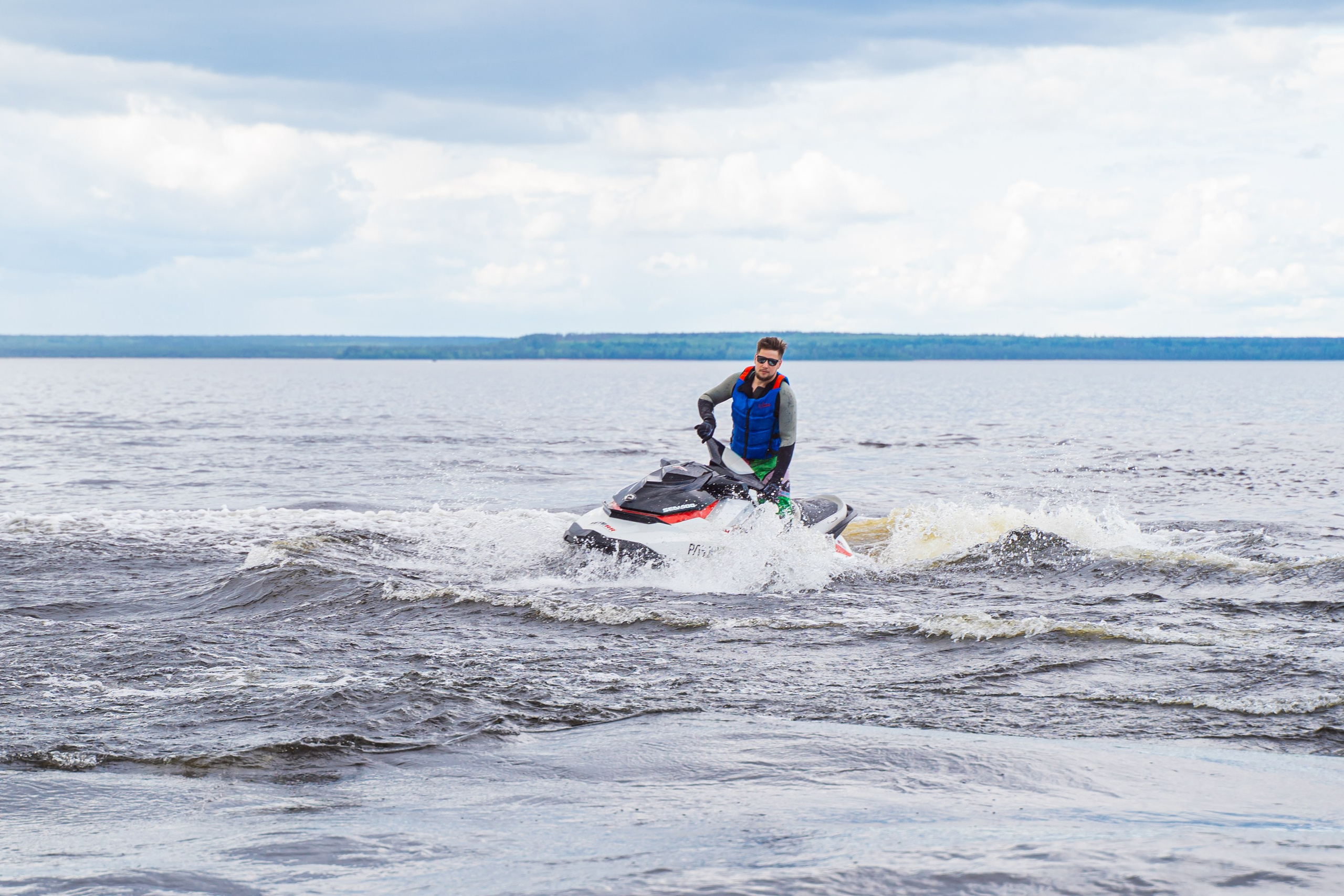 Гидровыезд в Коневский мужской монастырь. Свадебный, семейный, портретный, репортажный фотограф в Санкт-Петербурге