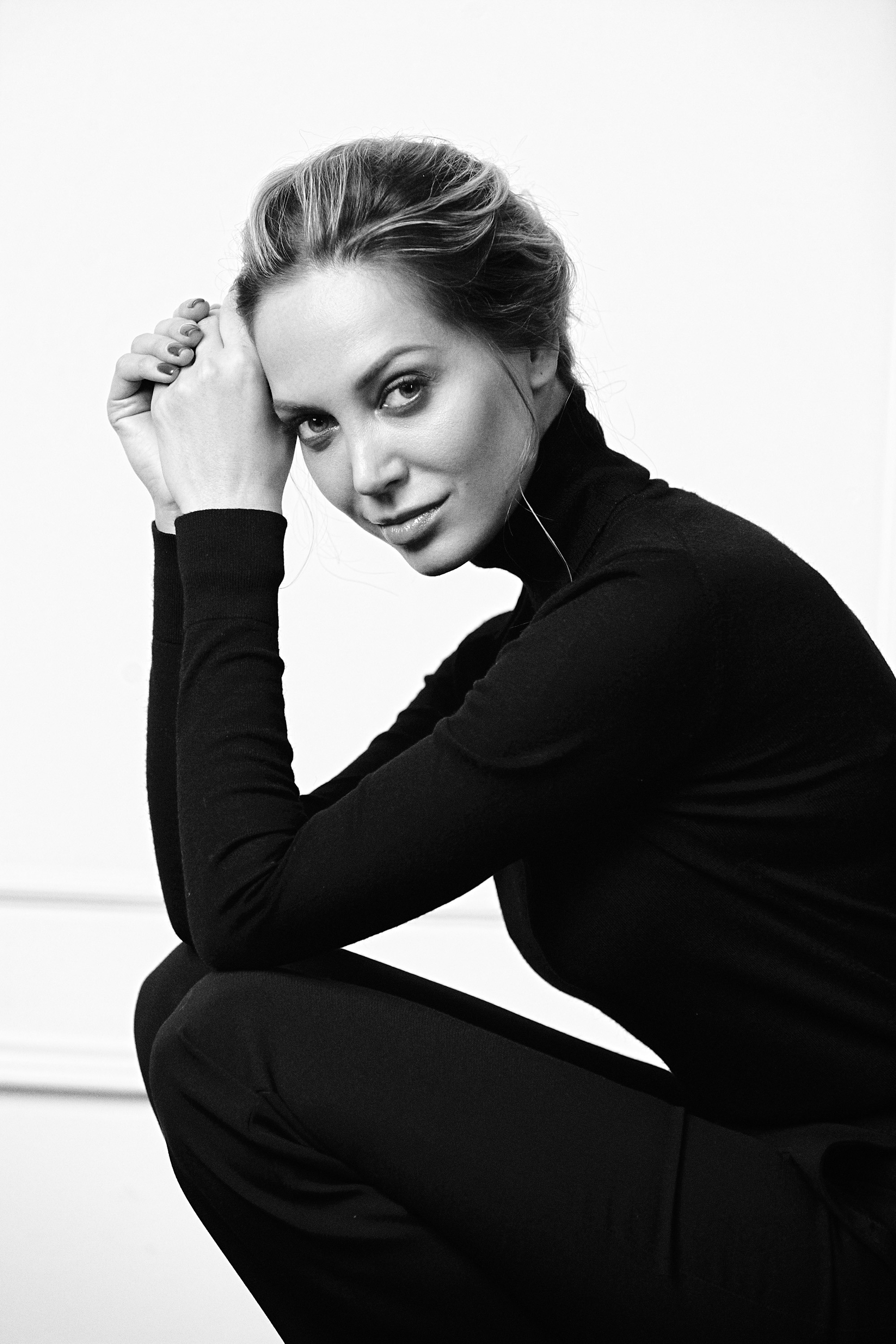 Чб портретная съемка. Фотограф Продюсер в горах КБР / Москва  Нальчик Горы