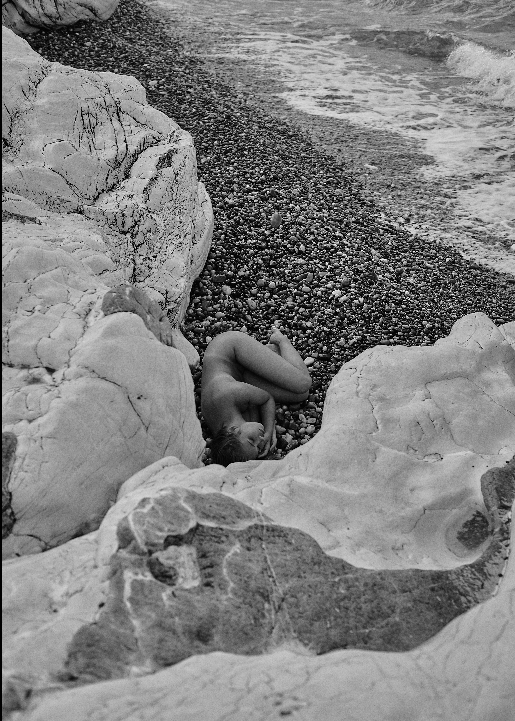 Фотосессия ню на пляже. Фотограф Продюсер в горах КБР / Москва  Нальчик Горы