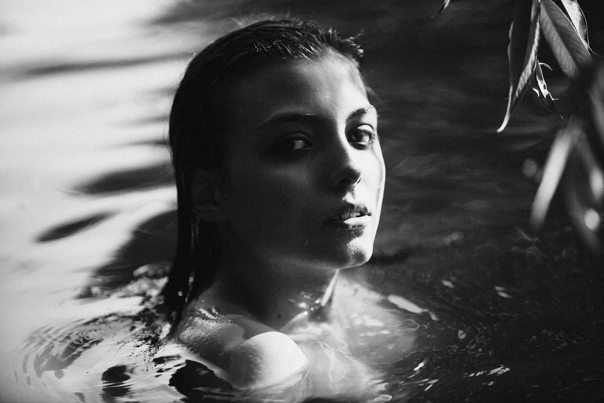 Фотосессия в воде. Фотограф Продюсер в горах КБР / Москва  Нальчик Горы