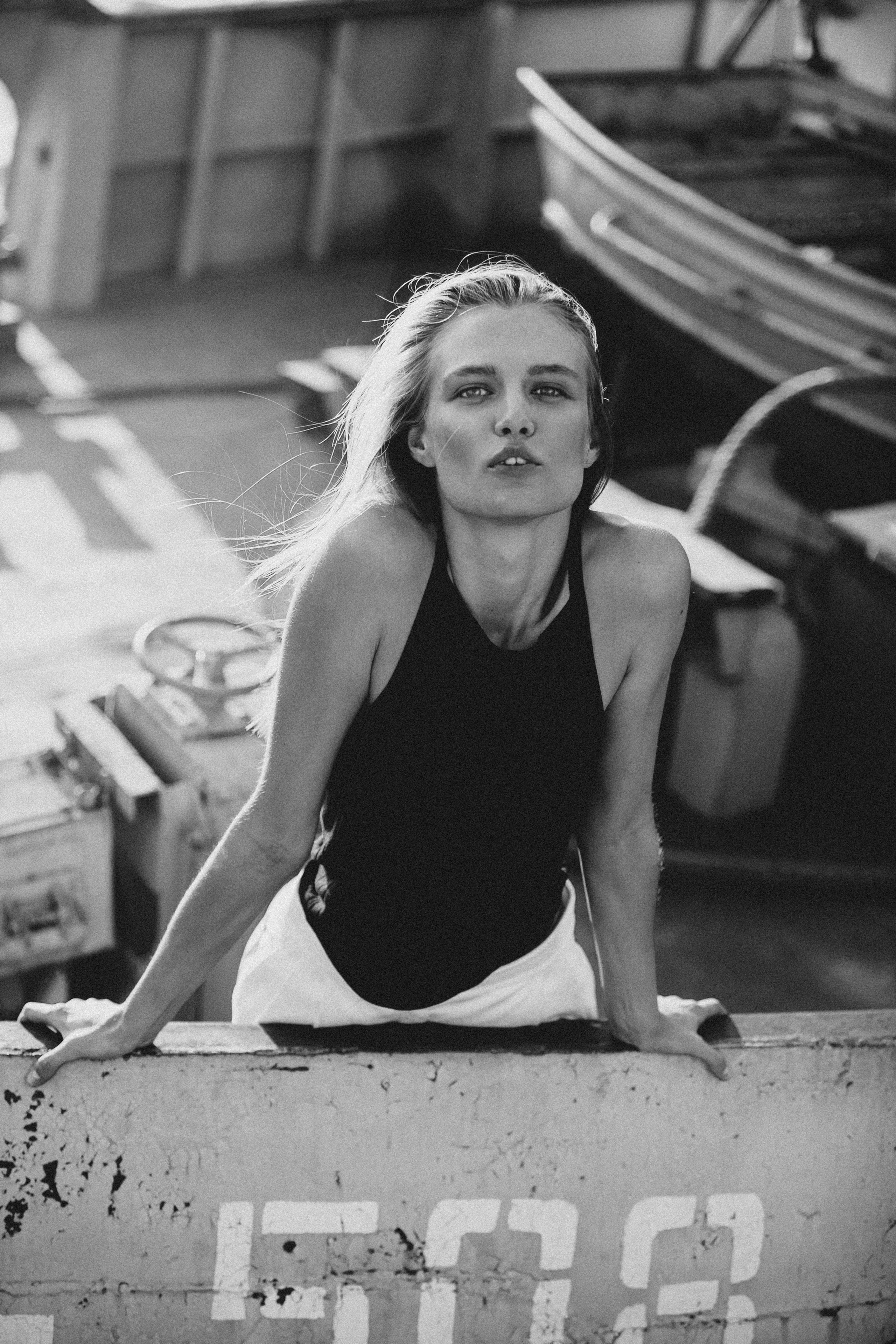 Чб фотосессия на причале. Фотограф Продюсер в горах КБР / Москва  Нальчик Горы