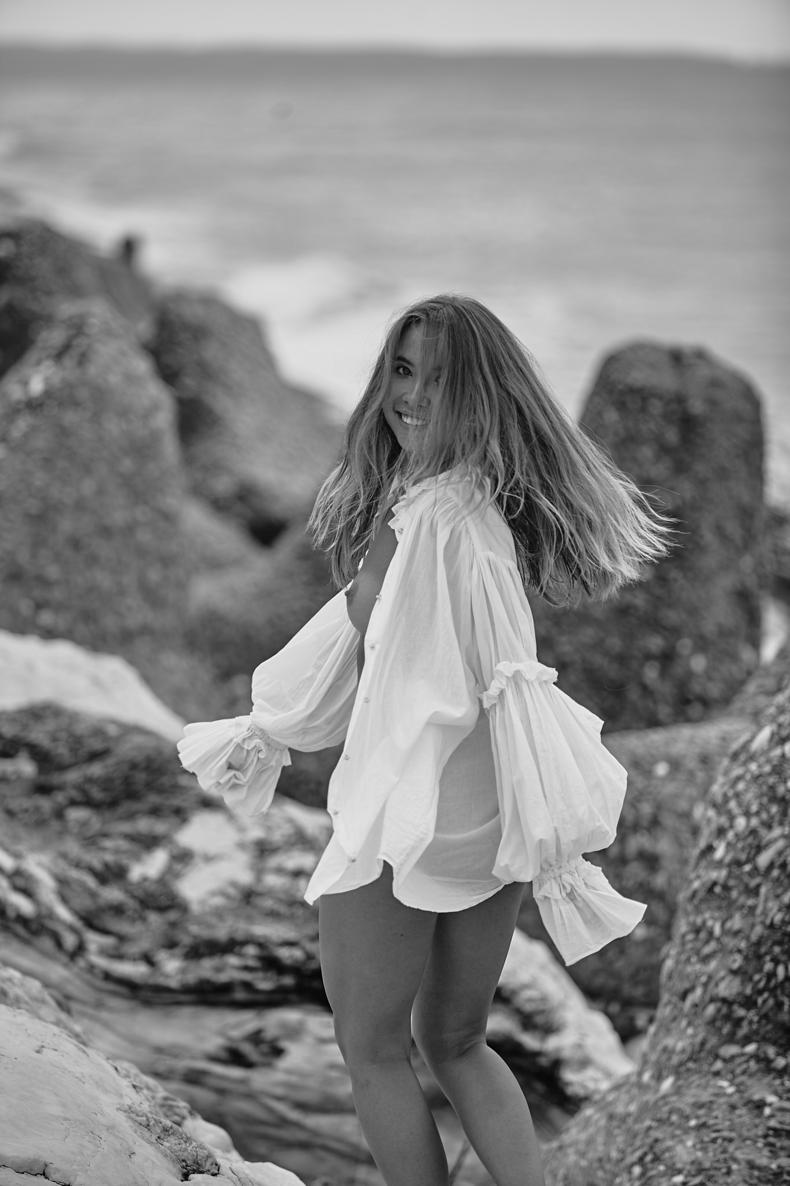 Фотосессия ню на пляже. Фотограф Продюсер в горах КБР / Москва  Нальчик Горы