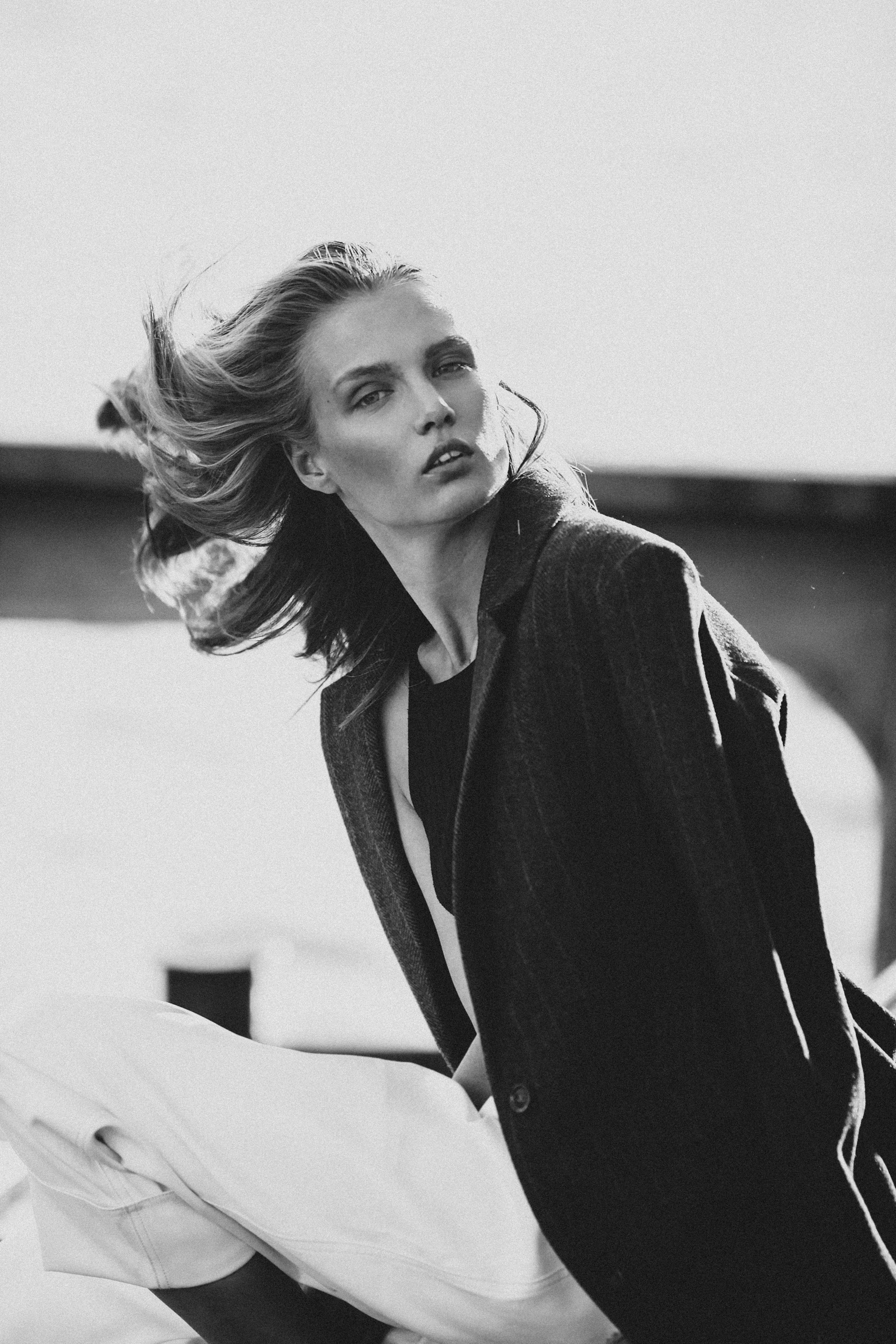 Чб фотосессия на причале. Фотограф Продюсер в горах КБР / Москва  Нальчик Горы