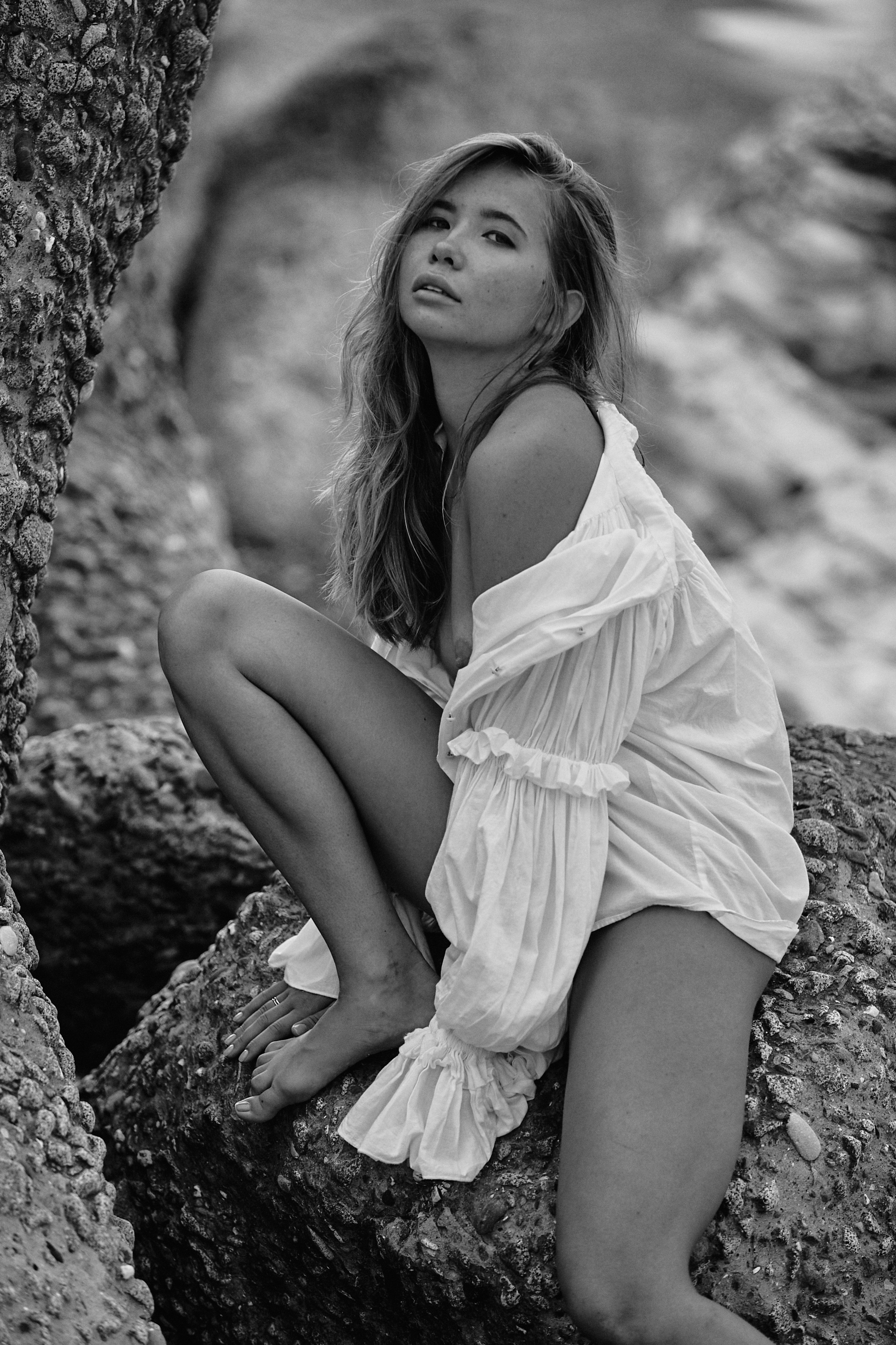 Фотосессия ню на пляже. Фотограф Продюсер в горах КБР / Москва  Нальчик Горы