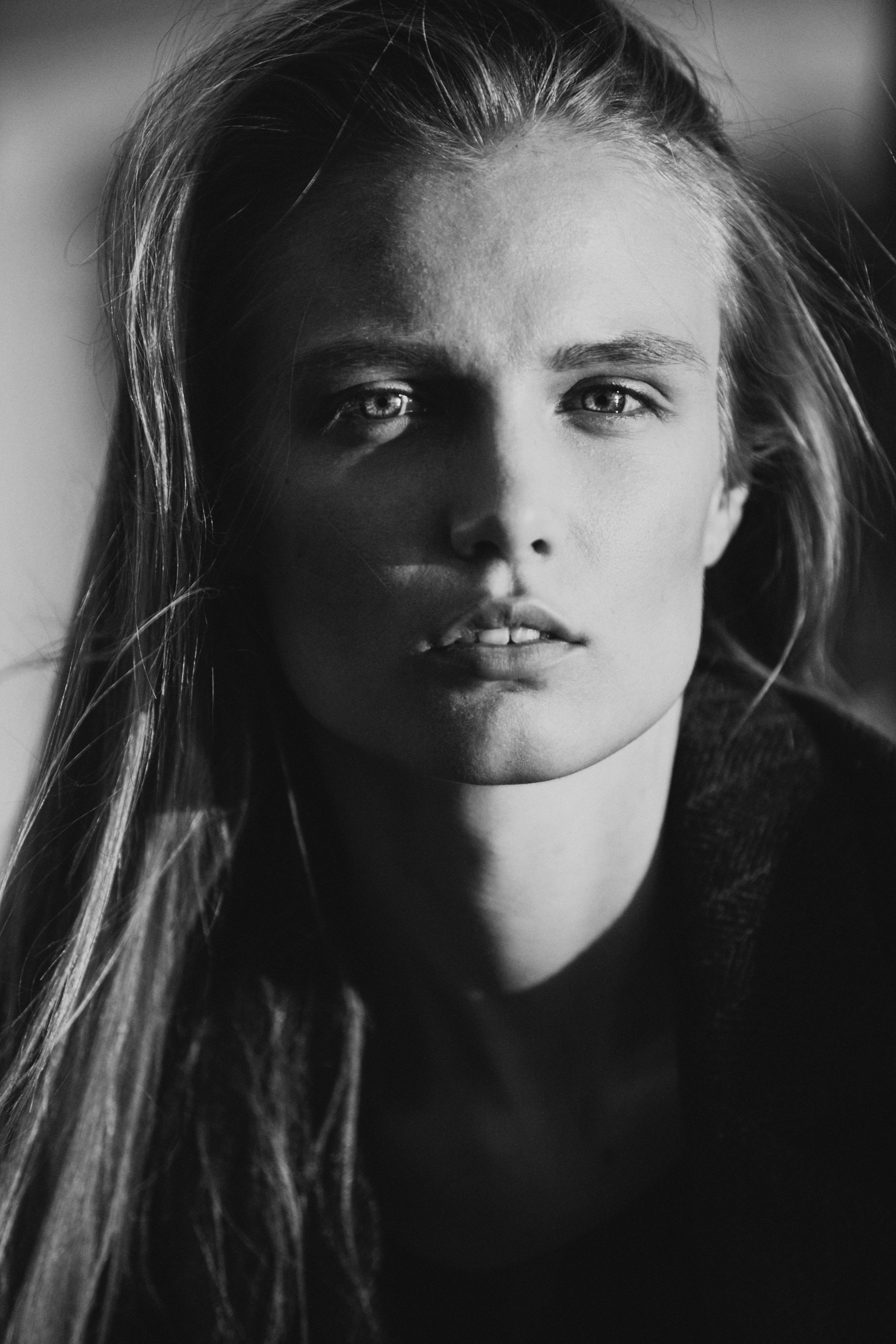 Чб фотосессия на причале. Фотограф Продюсер в горах КБР / Москва  Нальчик Горы