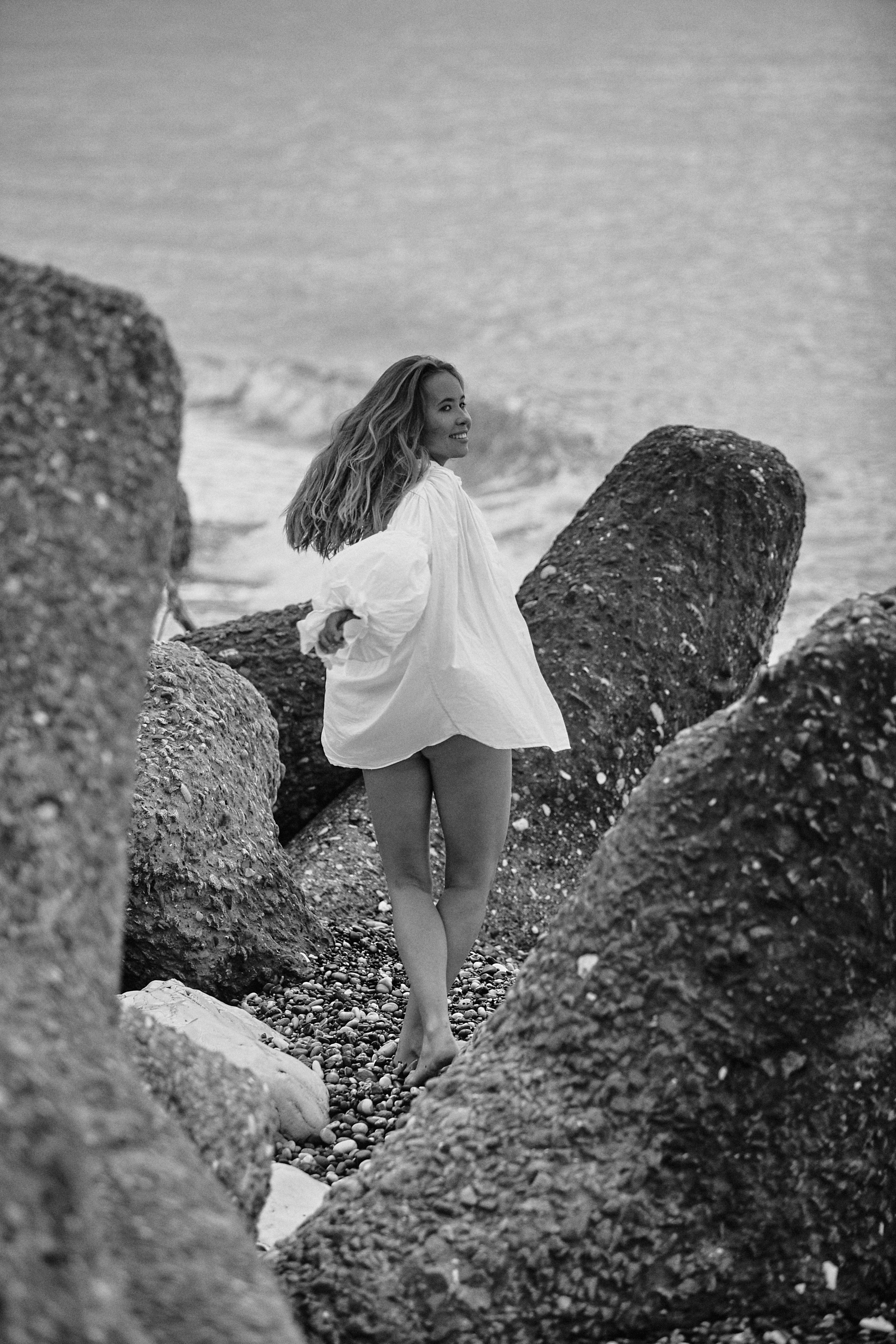 Фотосессия ню на пляже. Фотограф Продюсер в горах КБР / Москва  Нальчик Горы