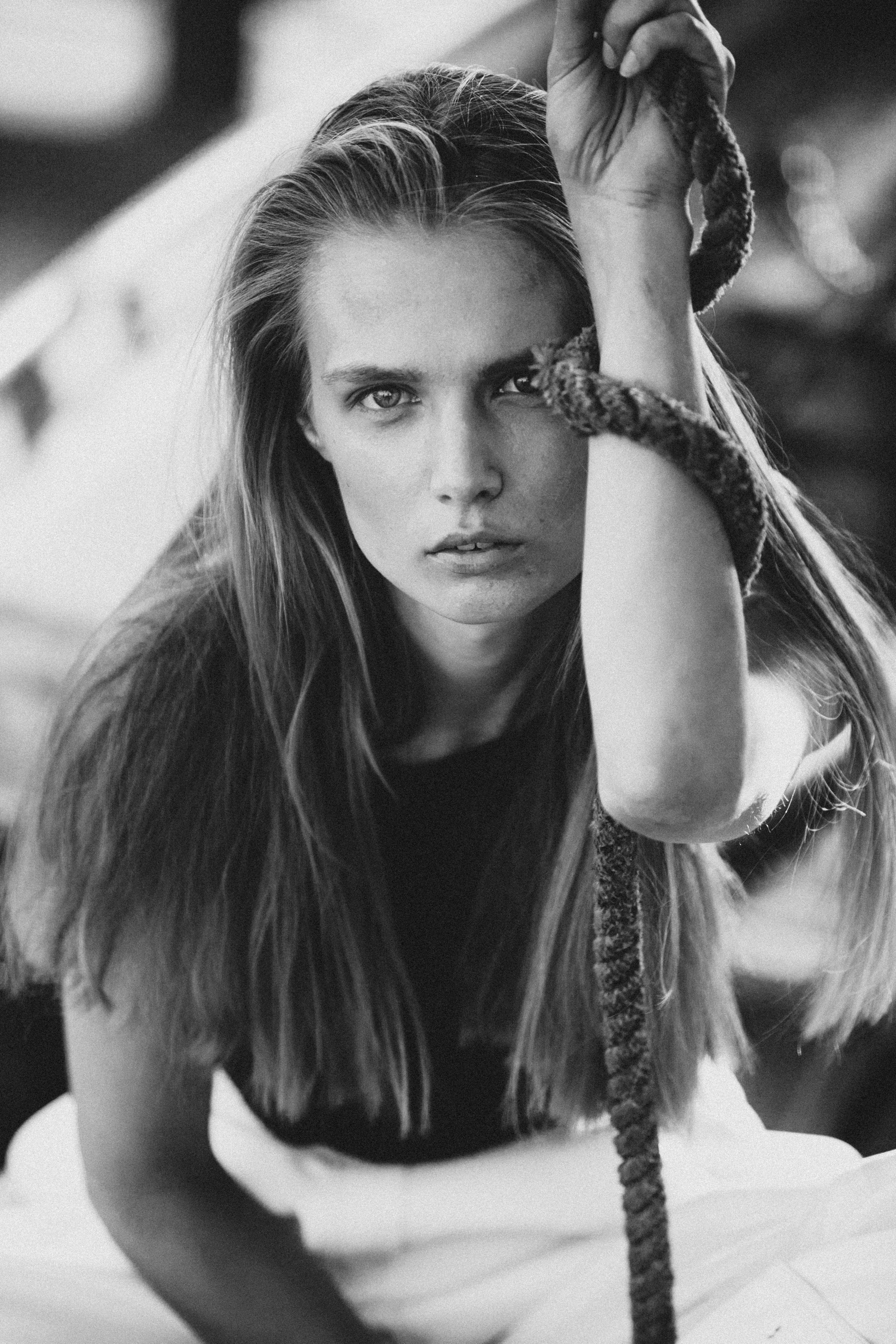 Чб фотосессия на причале. Фотограф Продюсер в горах КБР / Москва  Нальчик Горы