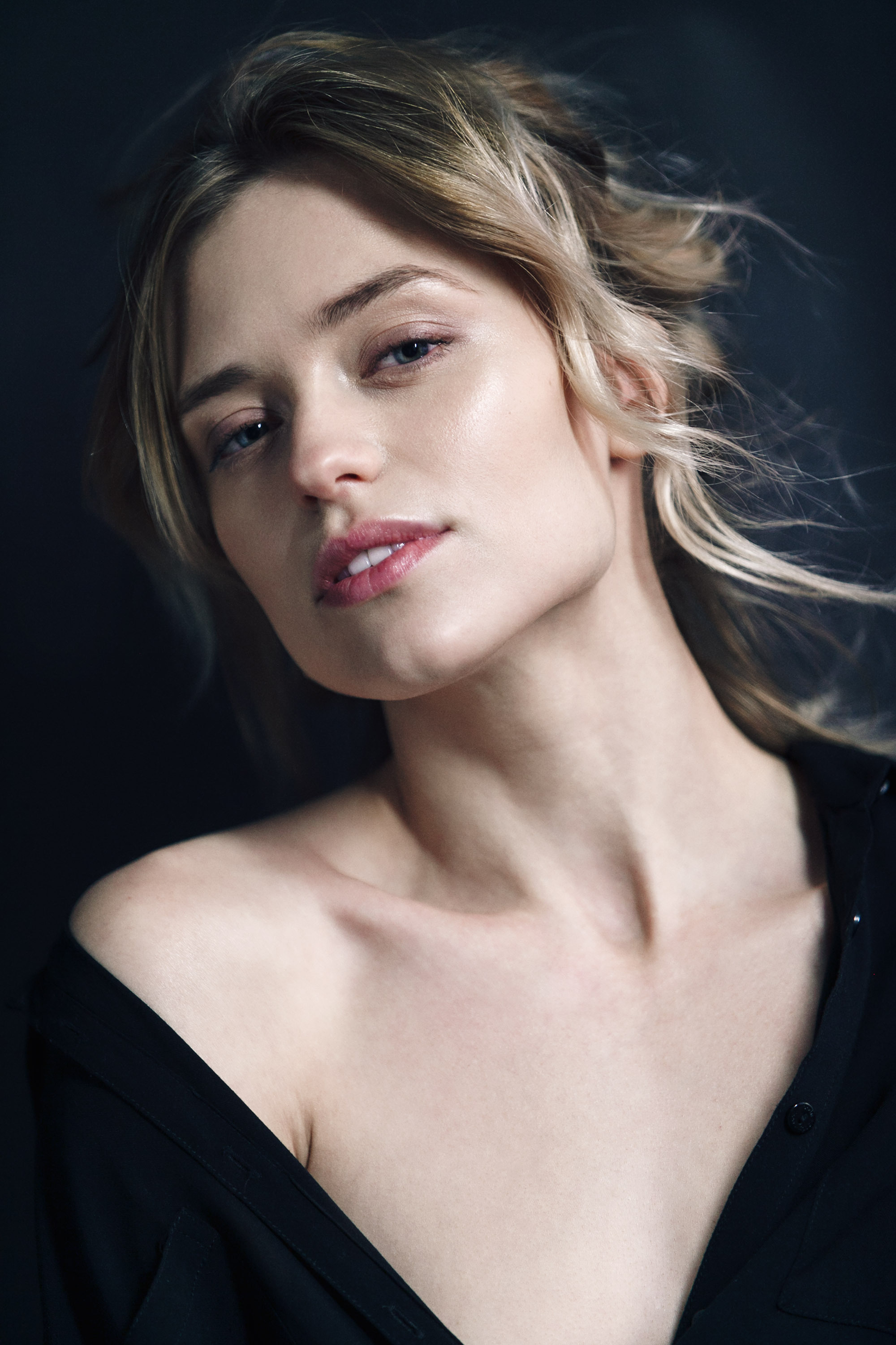 Портретная фотосессия в Москве. Фотограф Продюсер в горах КБР / Москва  Нальчик Горы