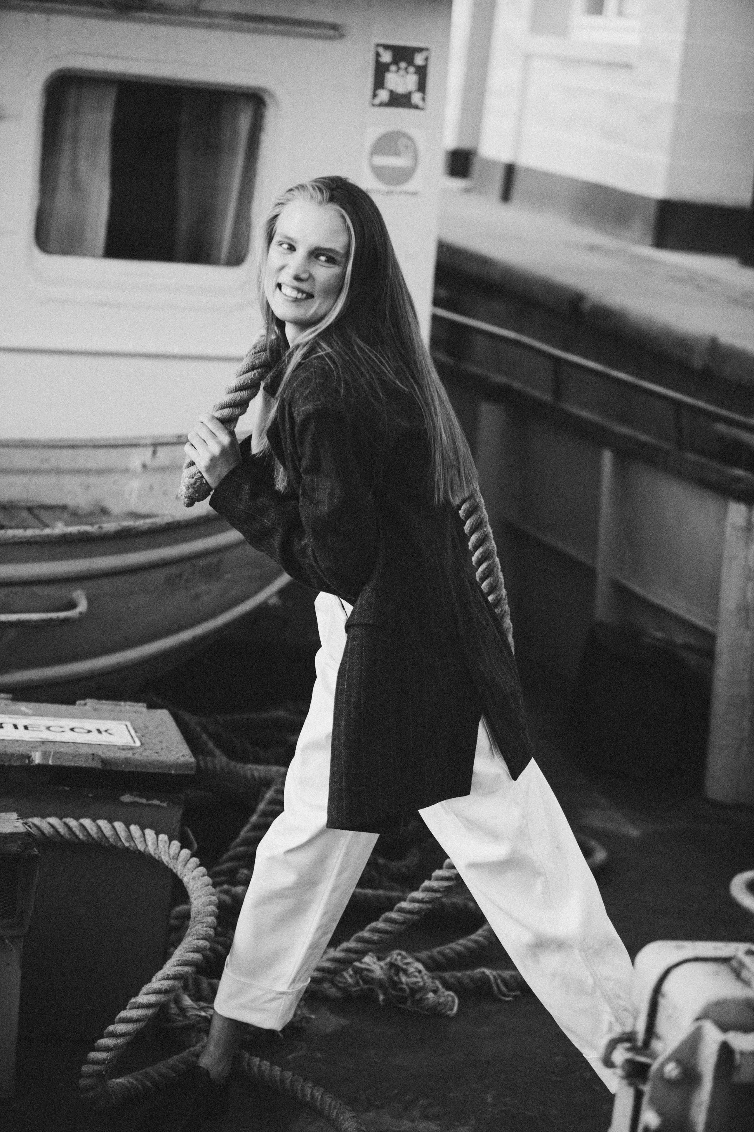 Чб фотосессия на причале. Фотограф Продюсер в горах КБР / Москва  Нальчик Горы