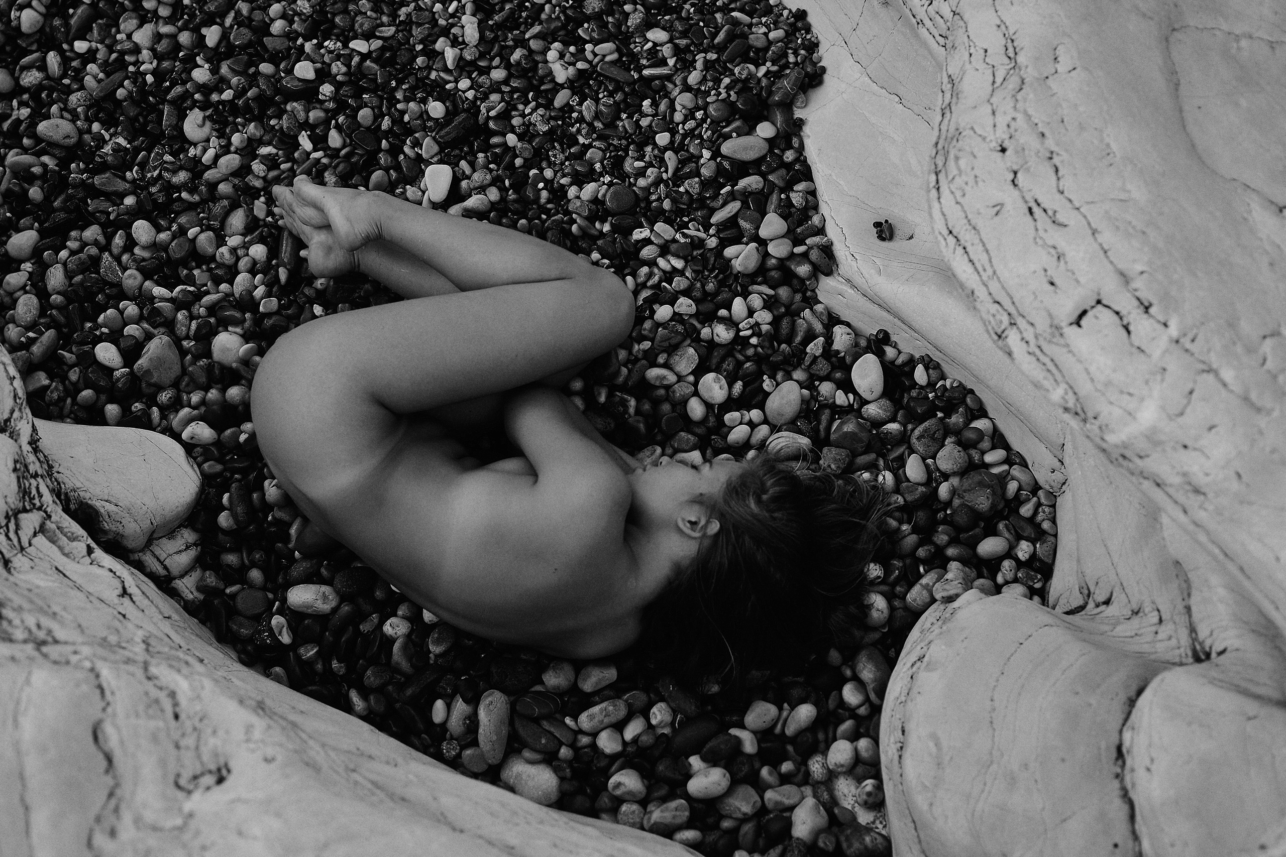 Фотосессия ню на пляже. Фотограф Продюсер в горах КБР / Москва  Нальчик Горы