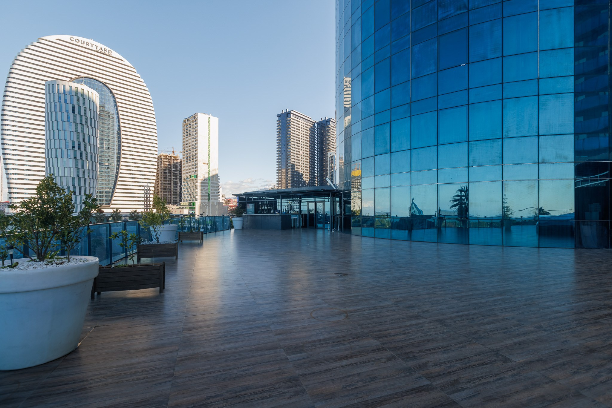 SKY TOWER (METRO CITY). Режиссёр, клипмейкер, фотограф — Андрей Охота