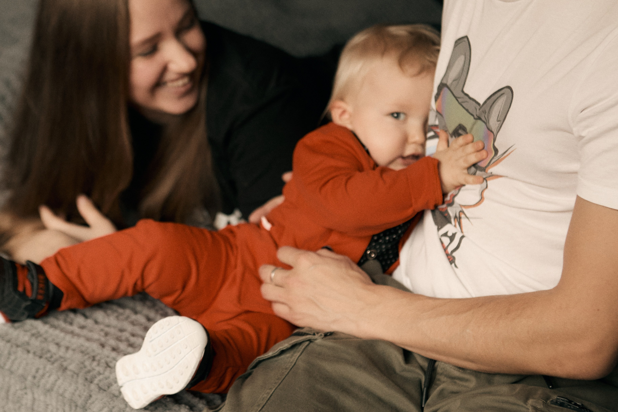 Семейная фотосессия дома и на прогулке в Москве