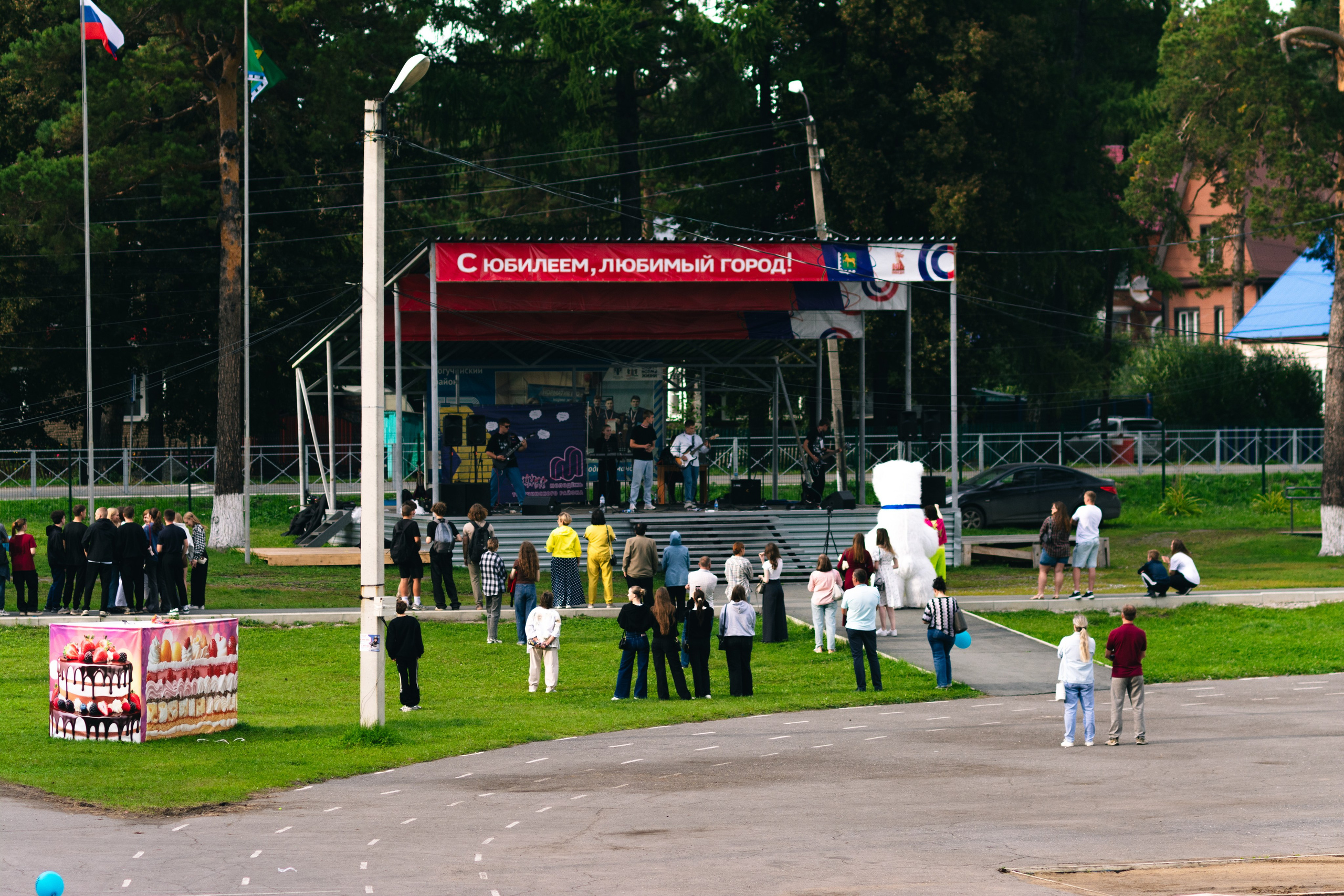 Кино на траве и ДР группы «Доктор Пепси». Алексей Маисеев | Свадебный и художественный фотограф в Новосибирске | Съемка на природе и в студии