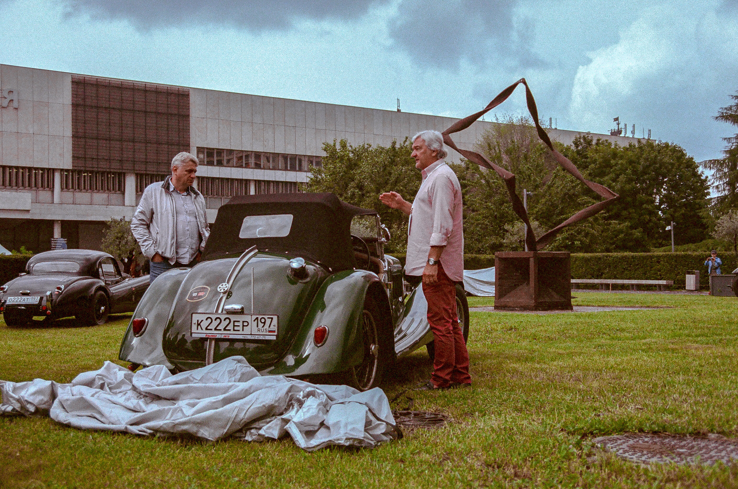 Фестиваль в музеоне с автомобилями. Жуков Илья  свадебный фотограф в Москве