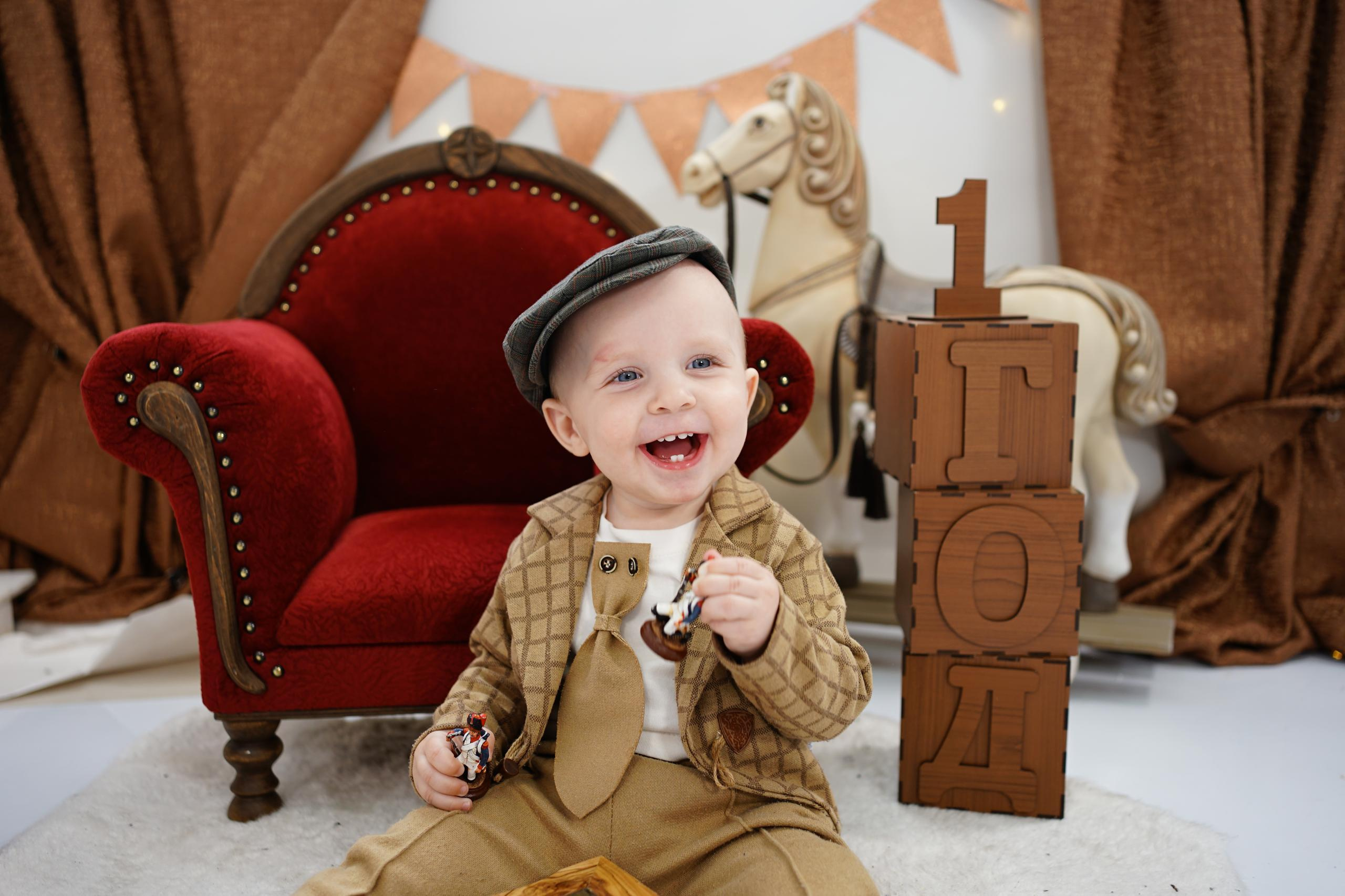 Фотосессия на Годик для Мальчиков. Детская Фотостудия ГОДОВАСИКИ в Санкт-Петербурге фотосесия на годик