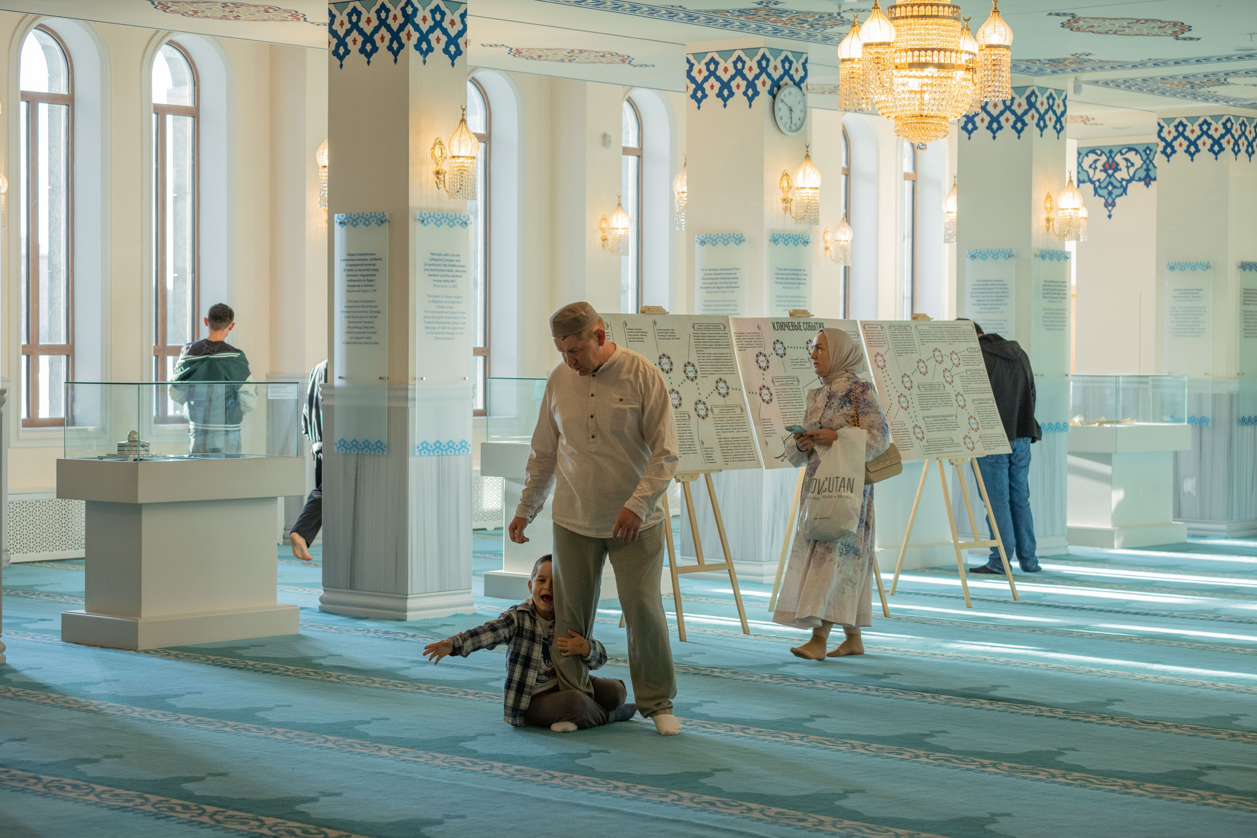 Мавлид в Московской Соборной Мечети. Рекламный, предметный, репортажный, семейный фотограф и художник в Москве