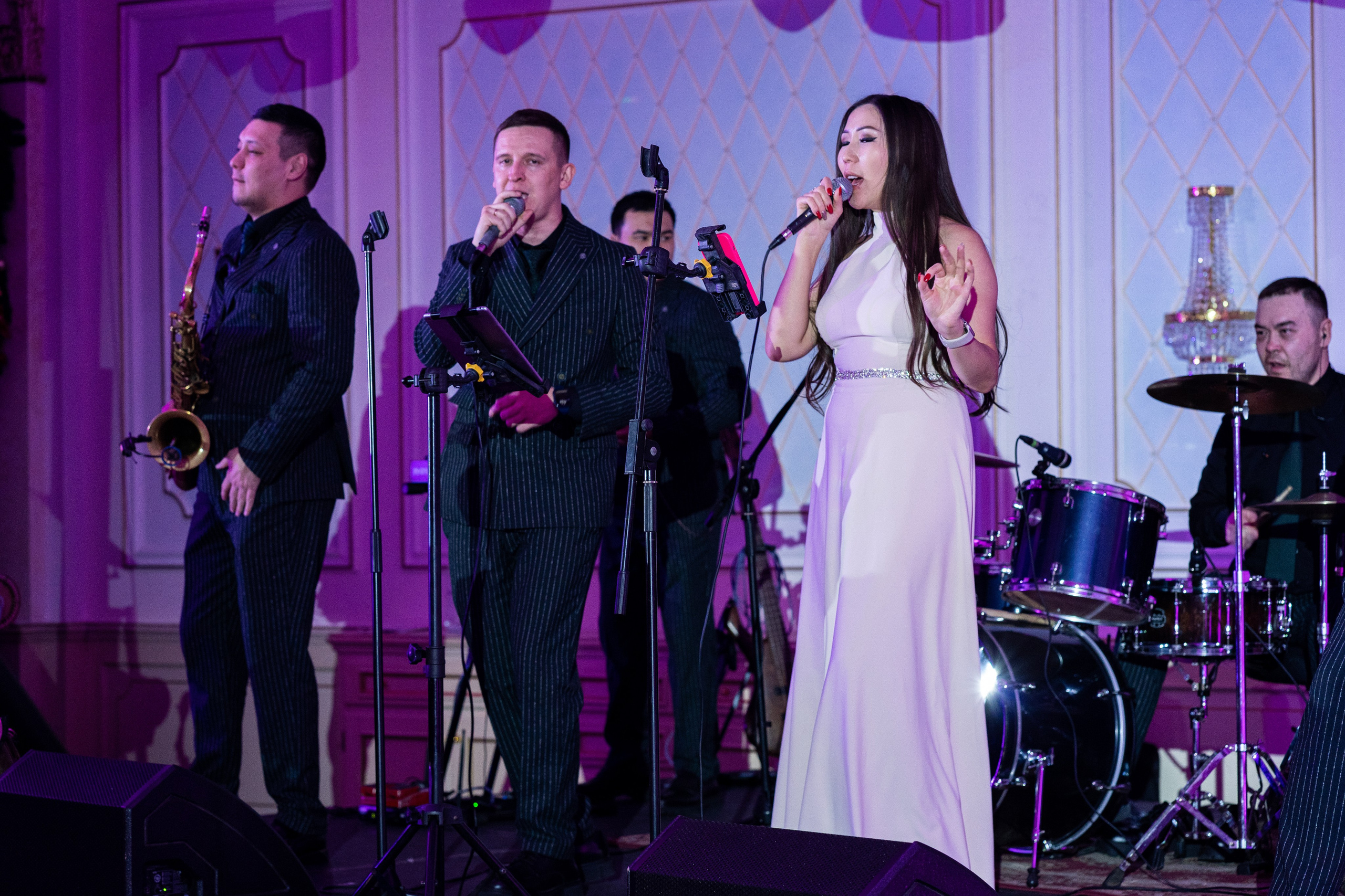 Корпоратив Allure 2023. Репортажный фотограф в Астане — Диана Калтаева, портретный фотограф