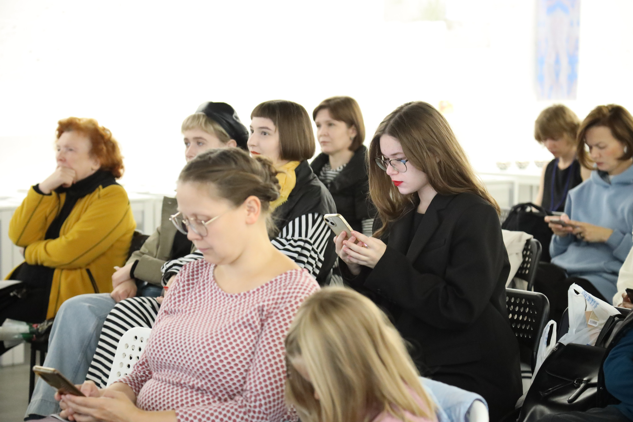 Разворот, фестиваль зинов, 9–10 сентября 2023, Доме архитектора, Воронеж. Лера Круглова