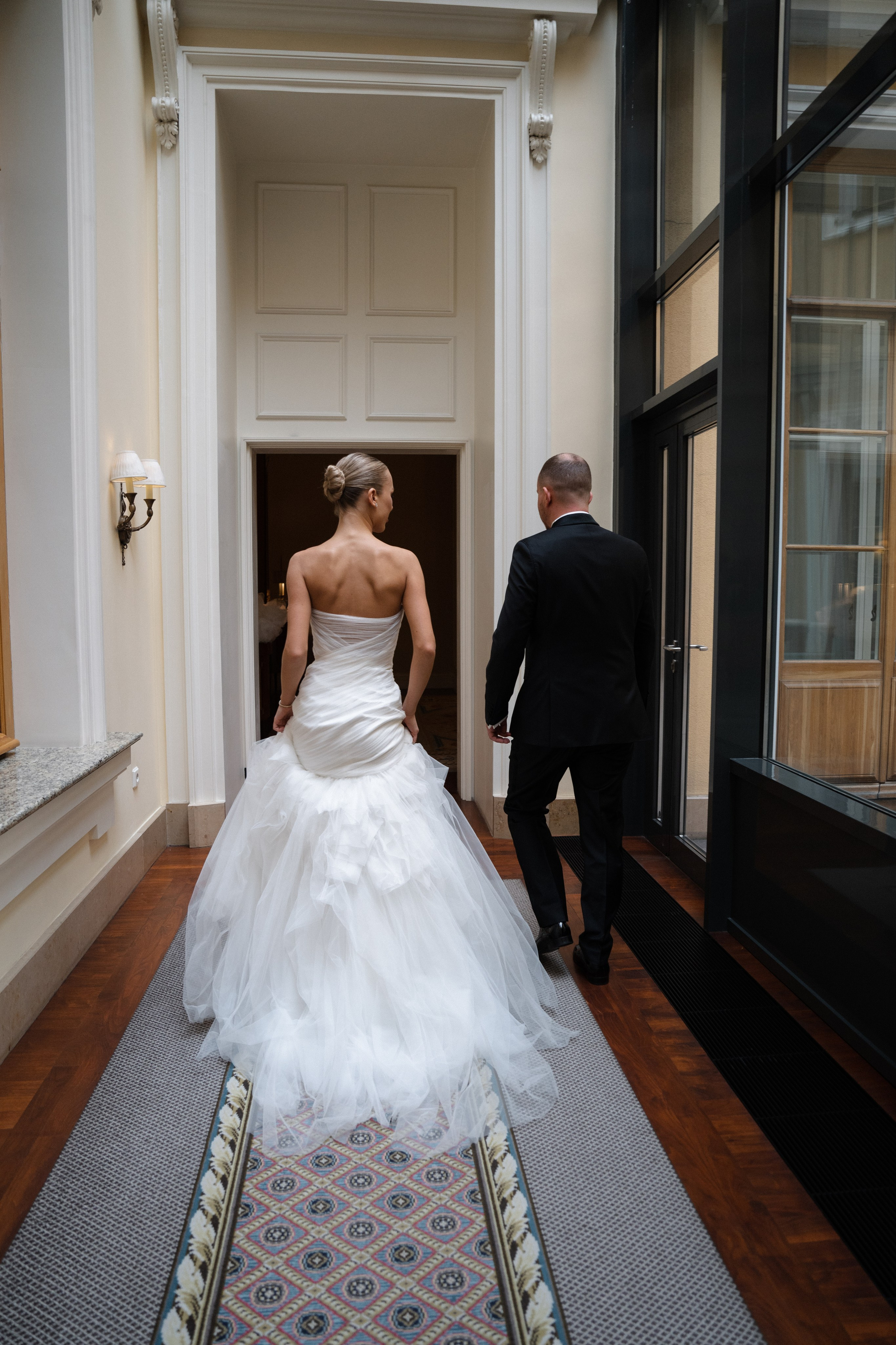 Анна Сергей. Камерная свадьба в Фосизонс в стиле неоклассика. Свадебный фотограф организатор в Санкт-Петербурге Ассоль Опарина