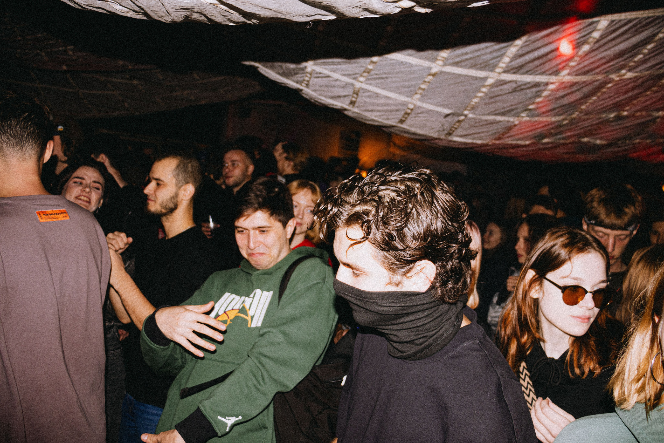 Тусовки. Фотограф Егор Огородов