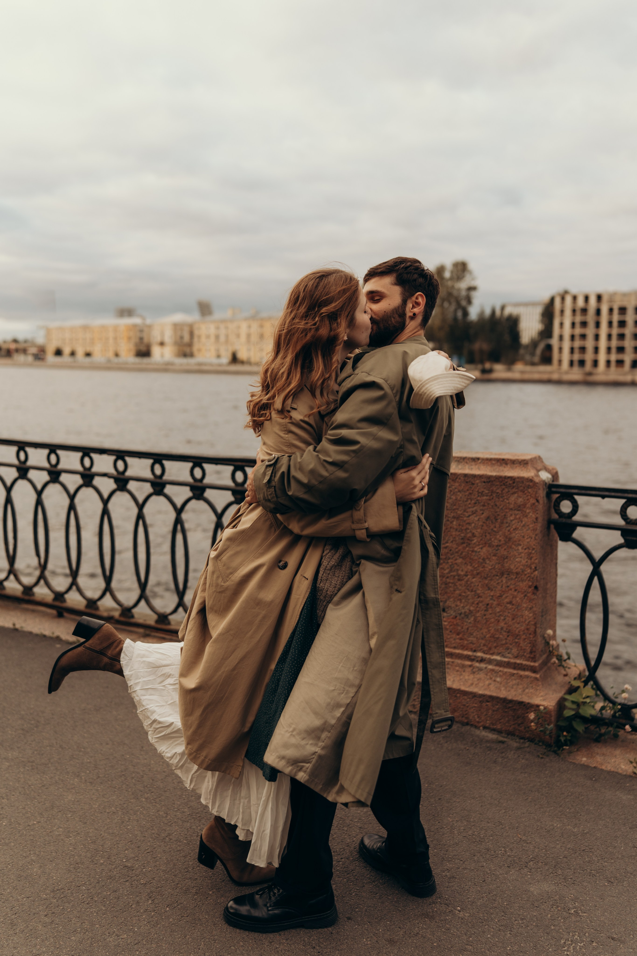 Евгений и Марина. Hmliber — фотограф и контент-креатор из Петербурга