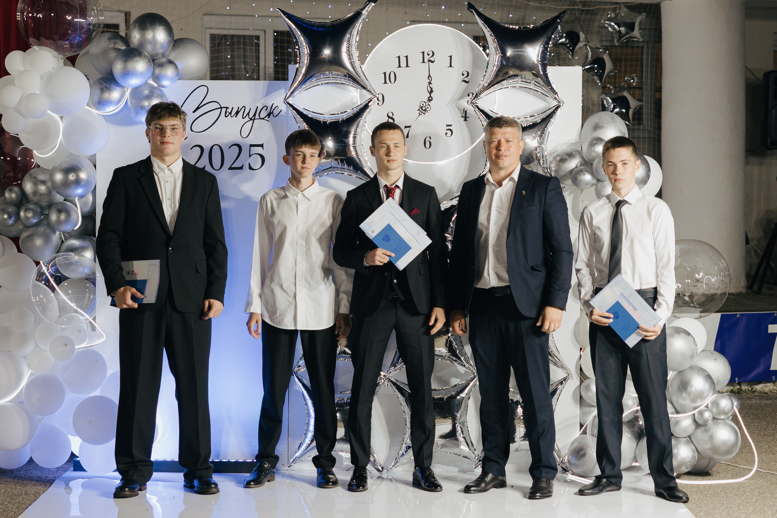 Вручение аттестатов. Свадебный фотограф Роман Еремеев