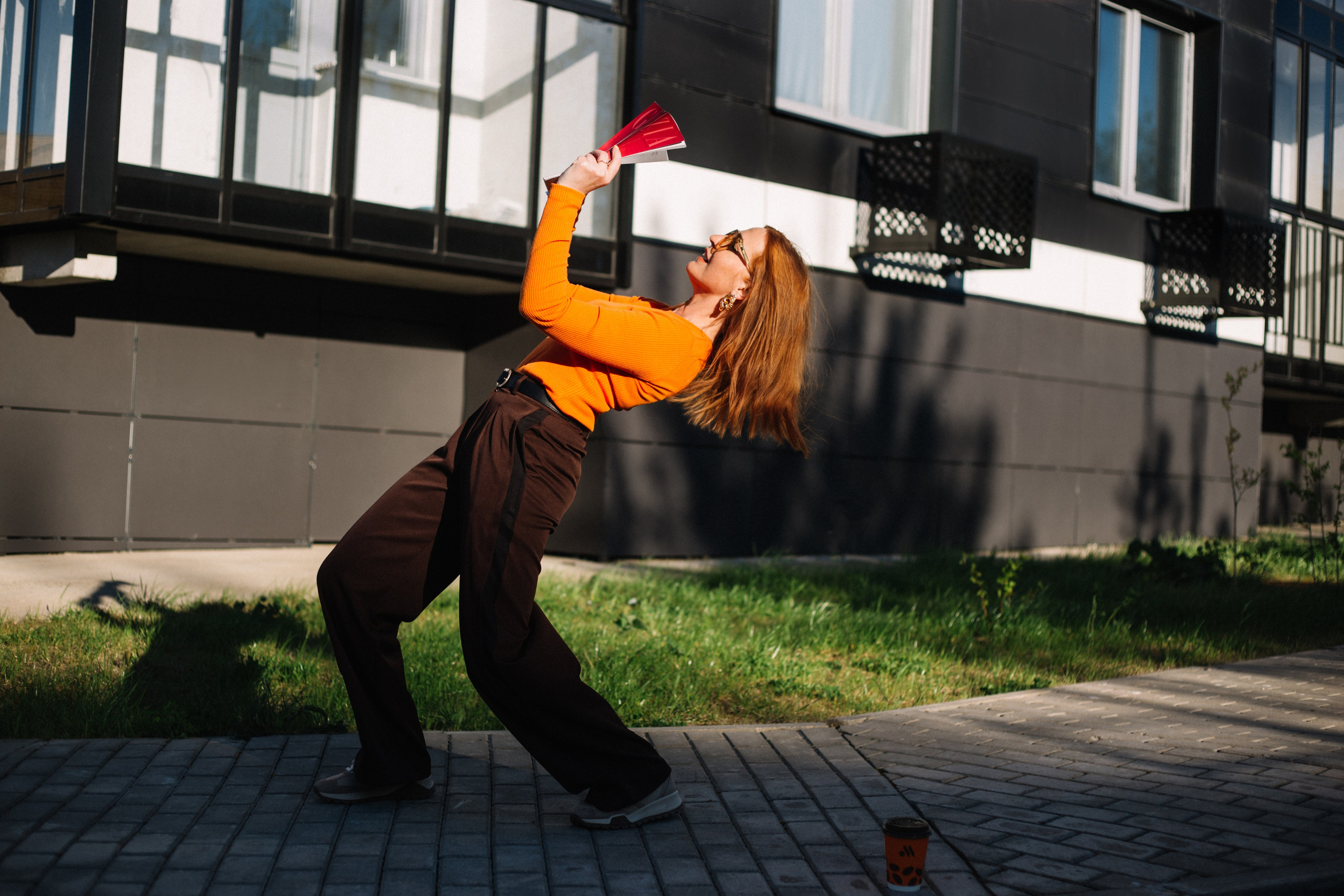 Аня, фотопрогулка в стиле VOGUE. Фотограф Дмитров и МО Валентина Халикова