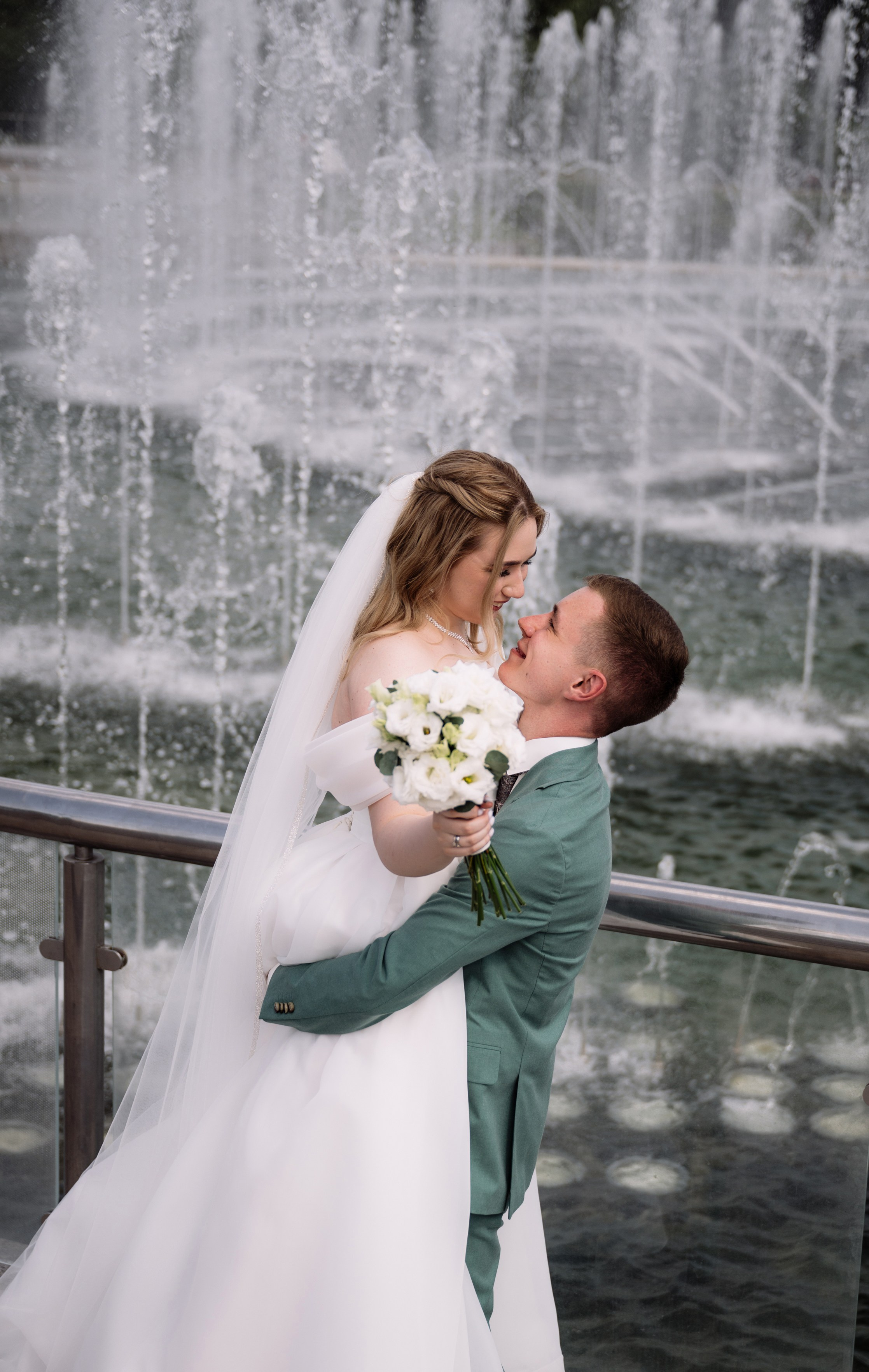 Свадебная прогулка в Царицино. Фотограф в Москве Алёна Степутенко